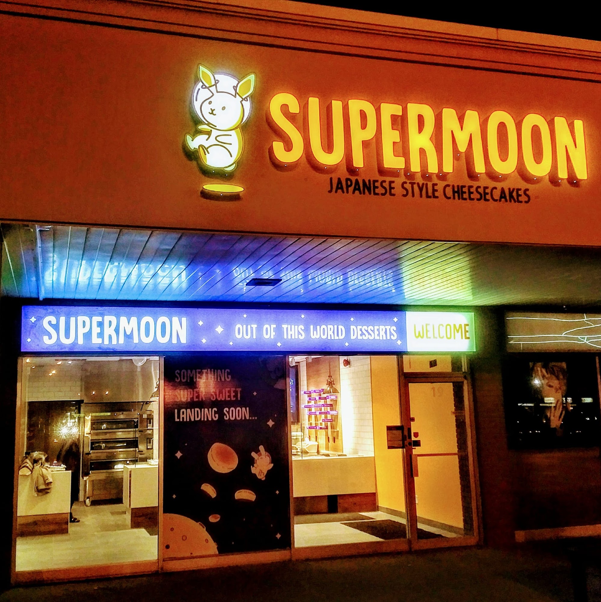 Supermoon Japanese Style Cheesecakes - Streetsville