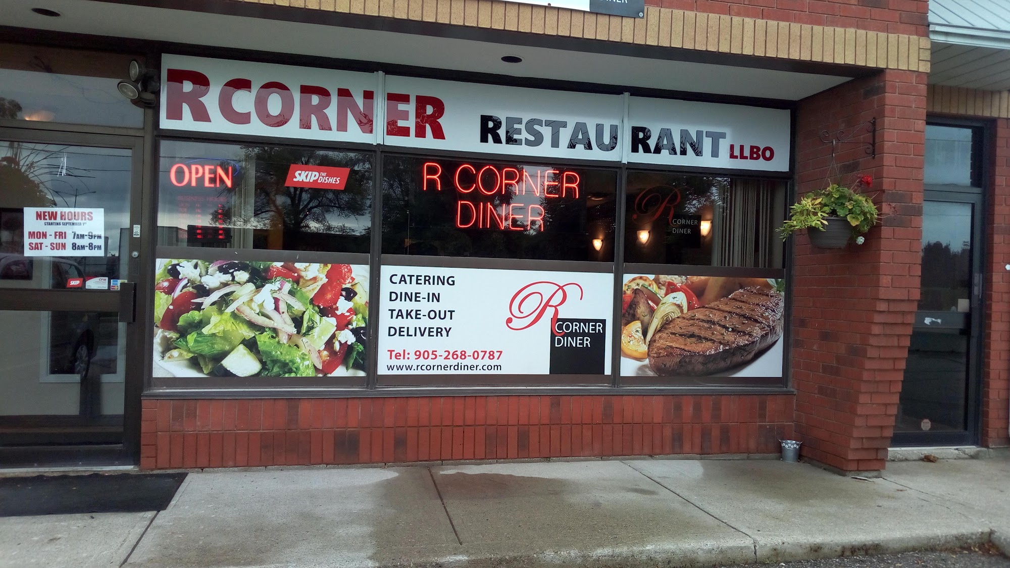 R Corner Diner