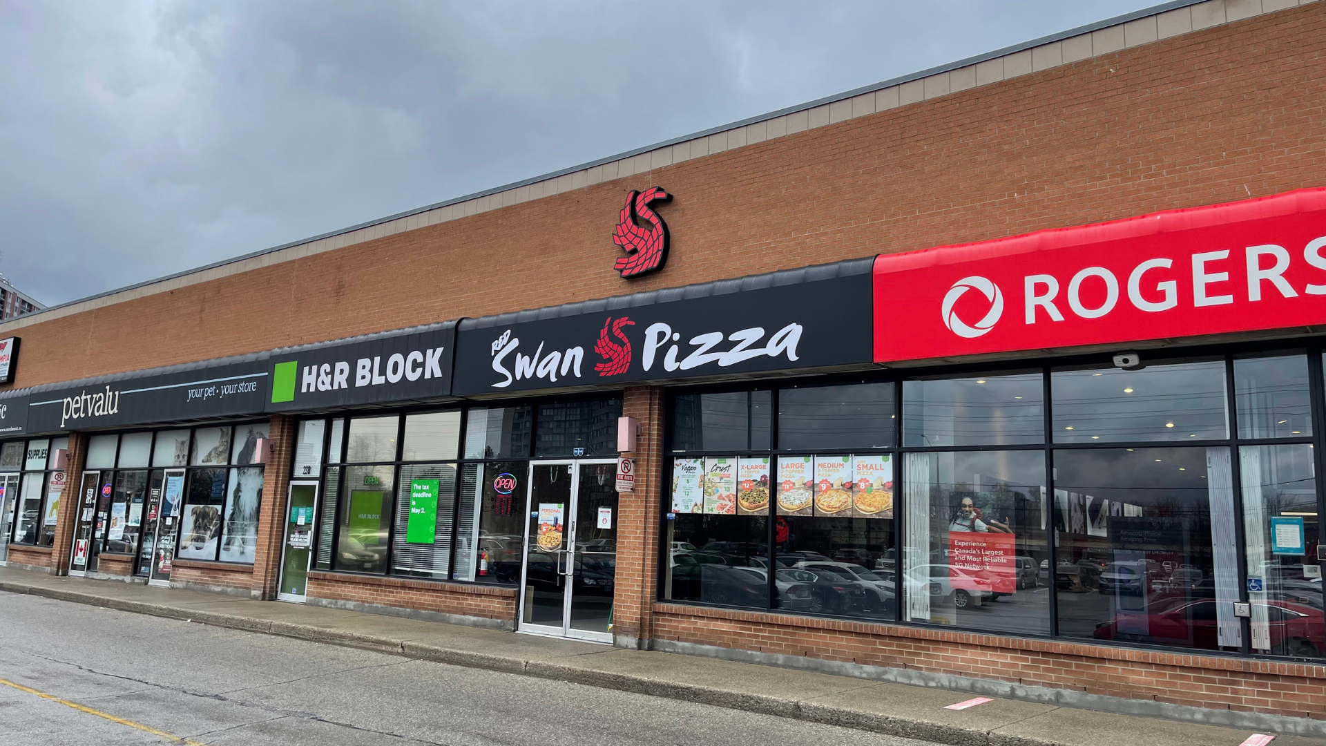 Red Swan Pizza