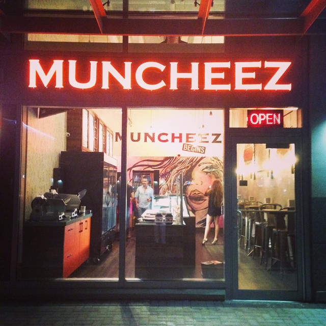 Muncheez Creperie