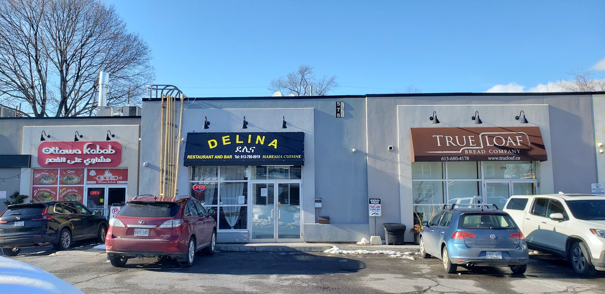 Delina's Restaurant and Bar
