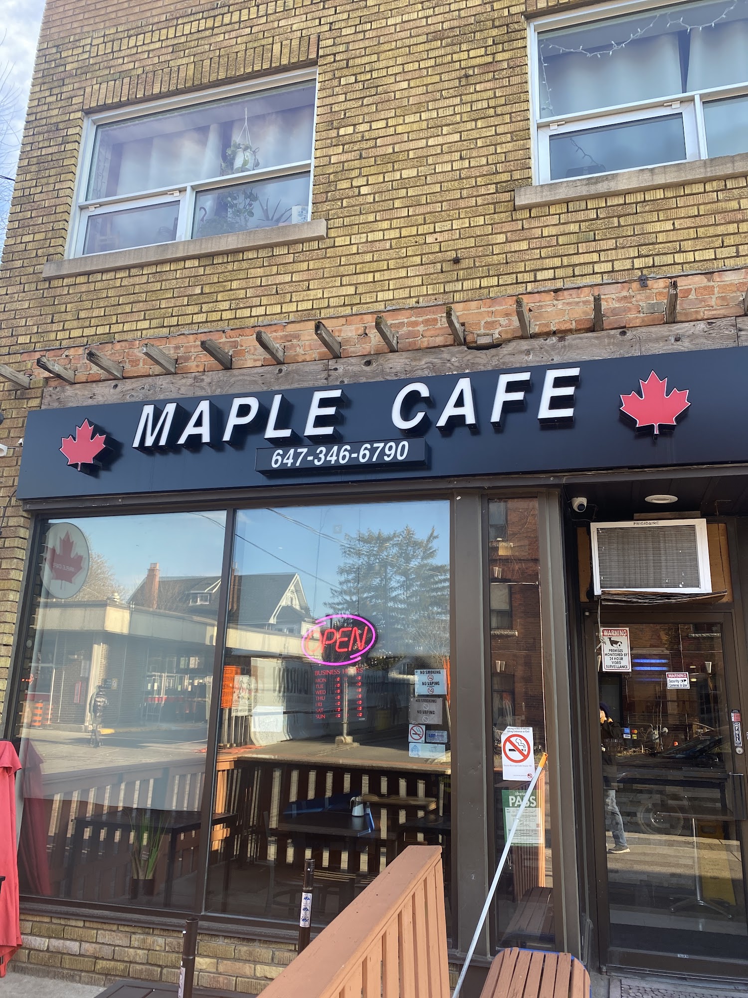 Maple Cafe