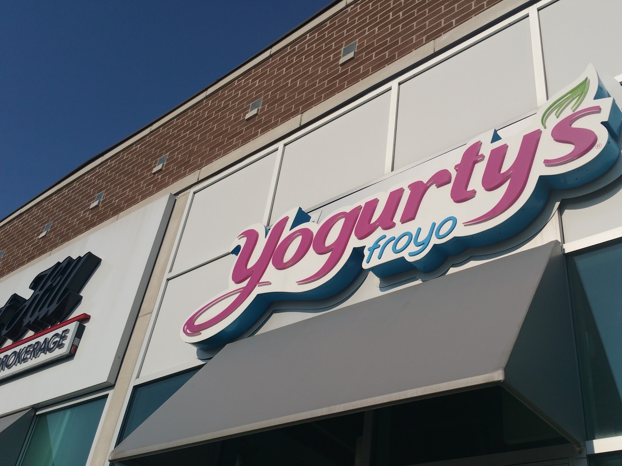 Yogurty's Frozen Yogurt and Bubble Tea