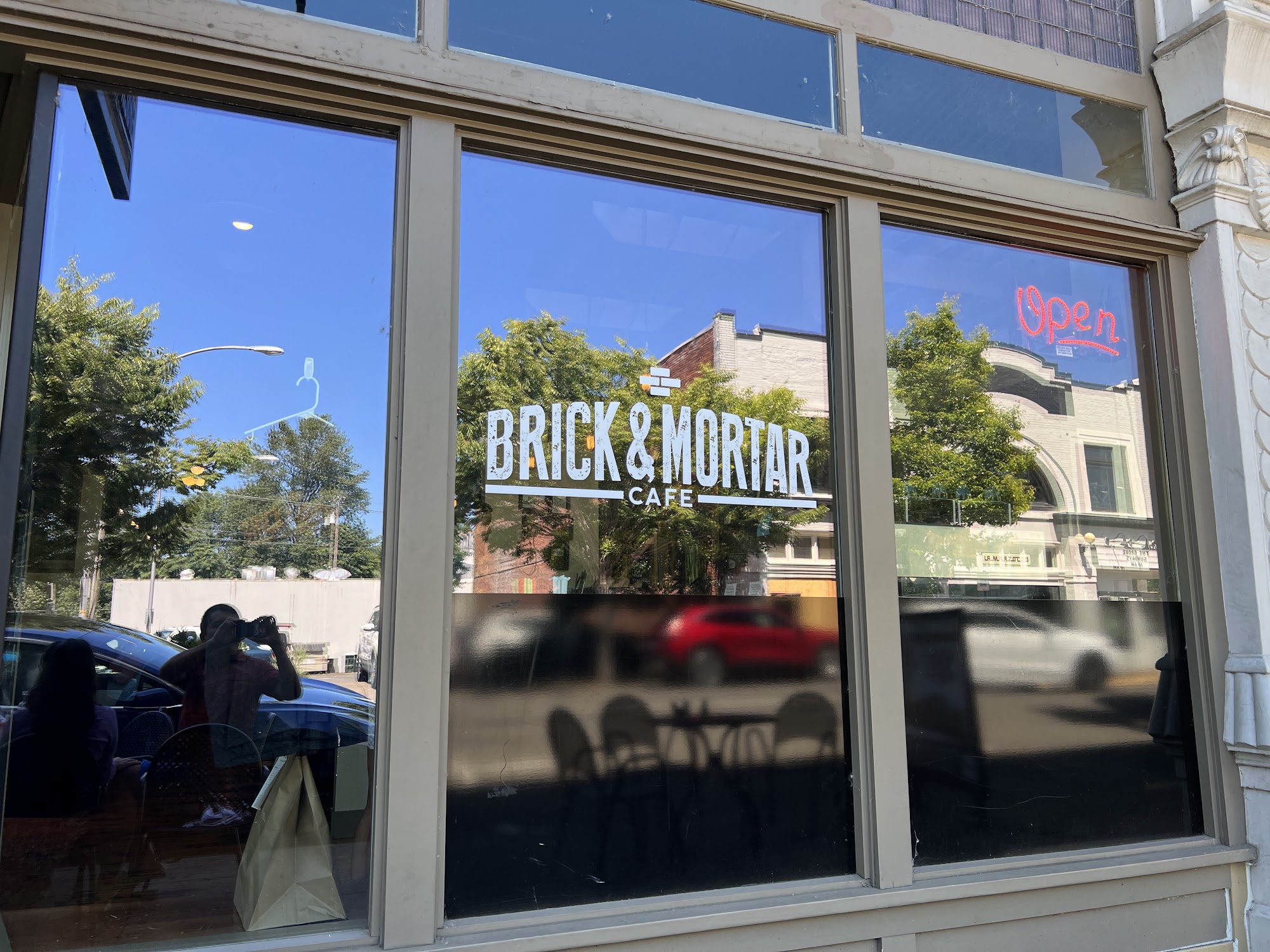 Brick & Mortar Café