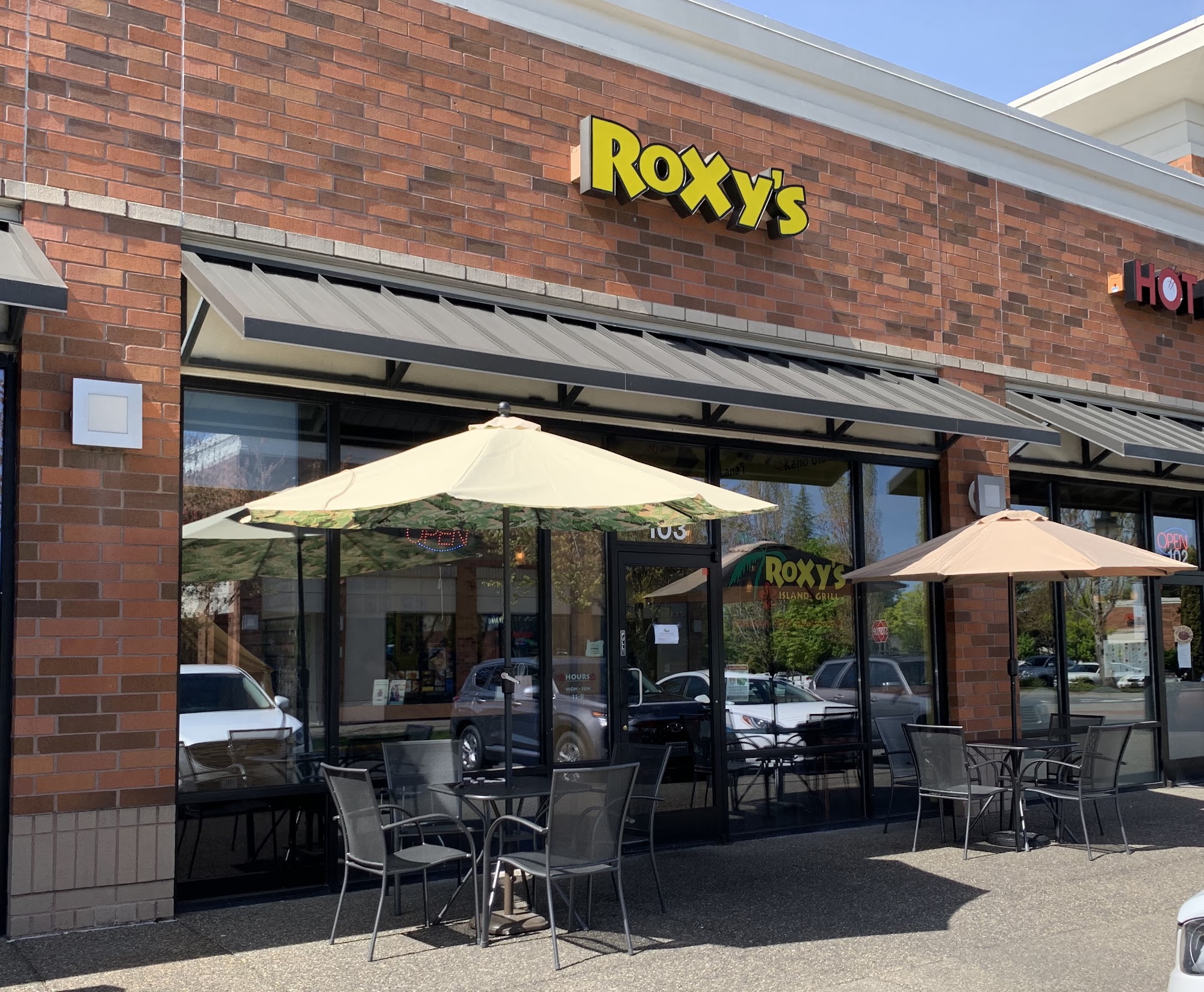 Roxy's Island Grill