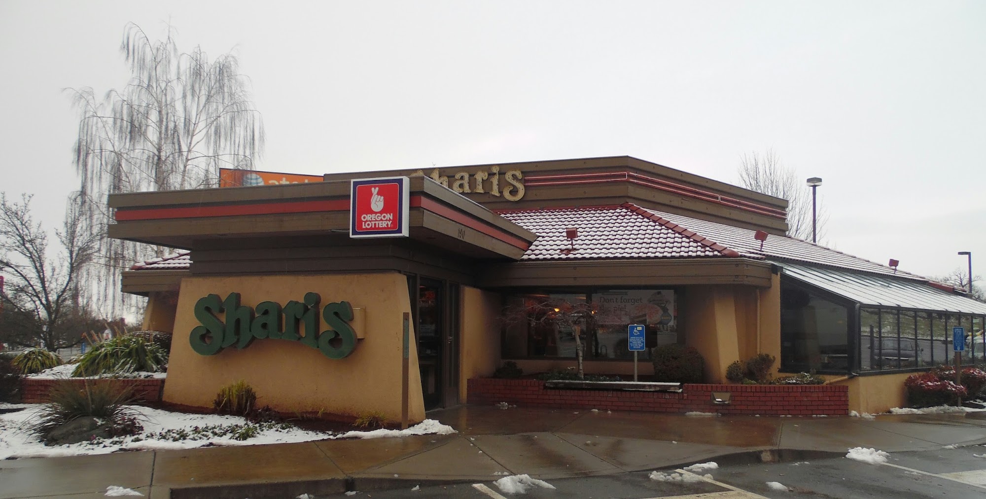 Shari's Cafe and Pies