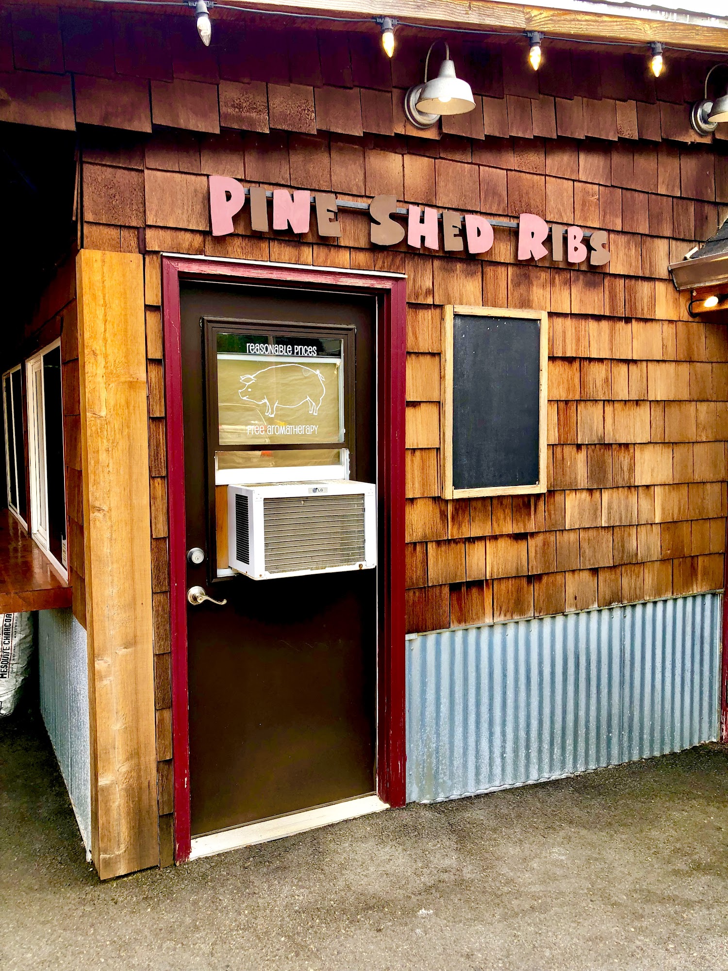 Pine Shed Ribs and Barbecue