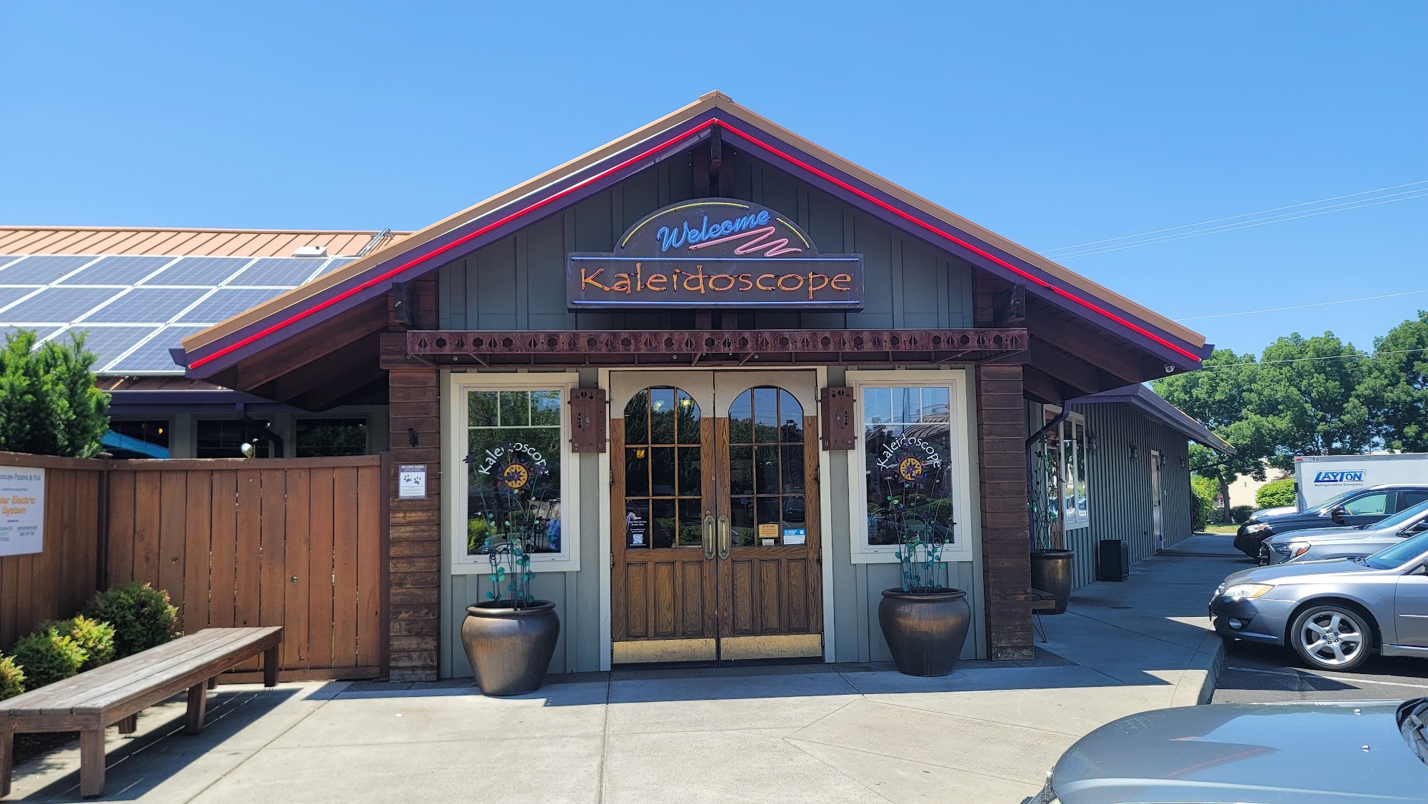 Kaleidoscope Pizzeria & Pub 3084 Crater Lake Hwy, 1923 Delta Waters Rd, Medford, OR 97504