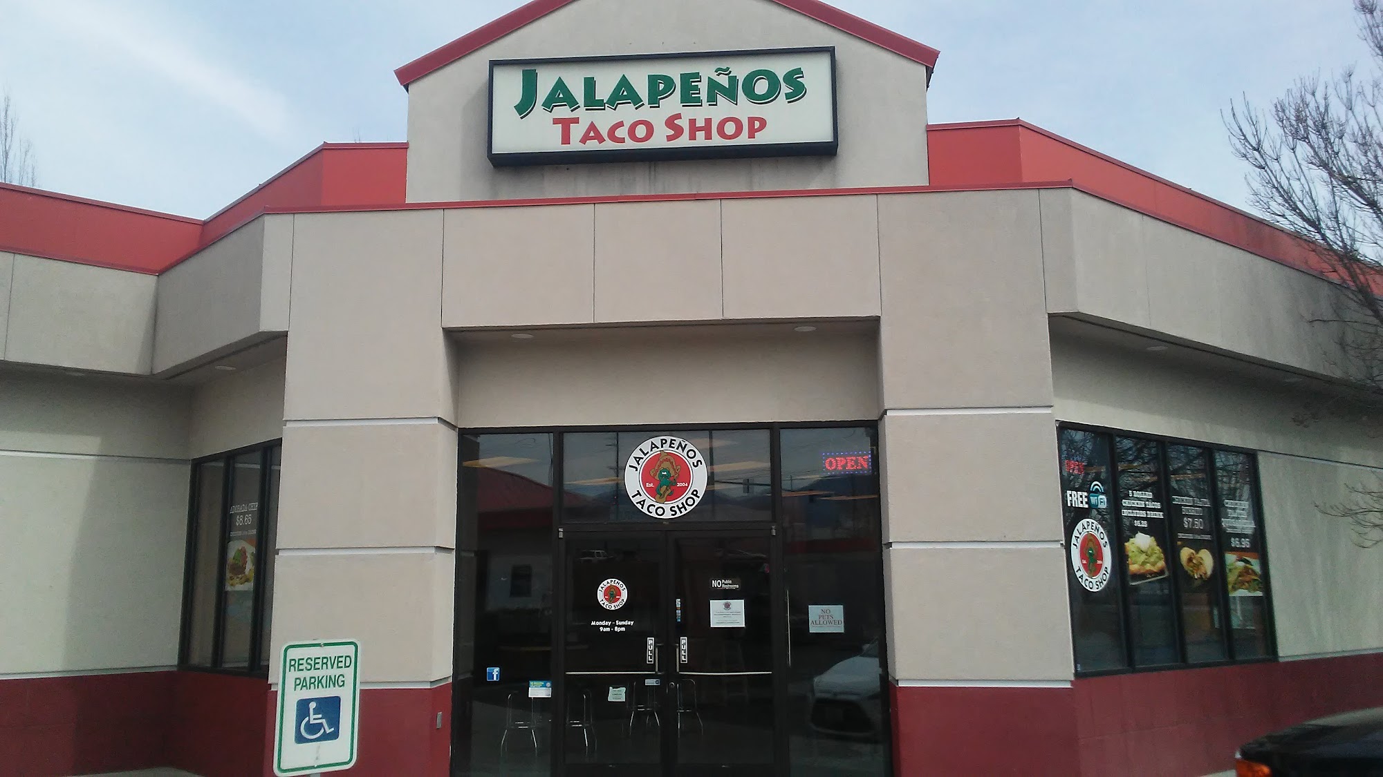 Jalapeños Taco Shop (MEDFORD)