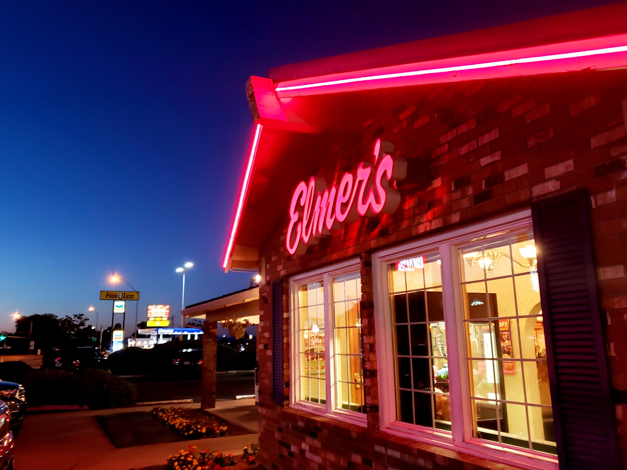 Elmer's Restaurant (North Medford, OR)