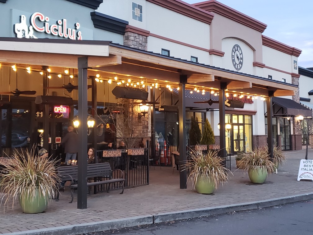 Cicily's Pastaria & Grill