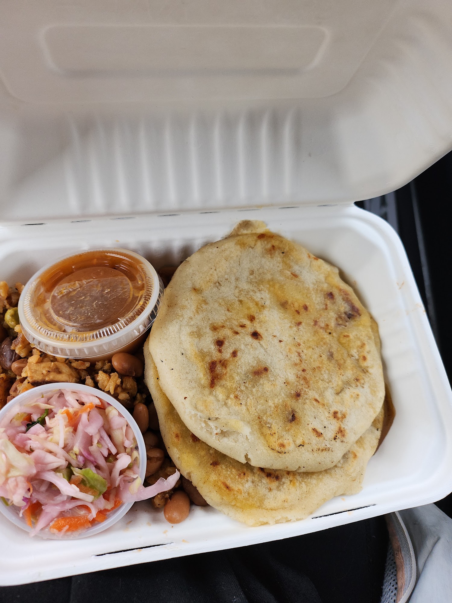 Lety's Pupusas