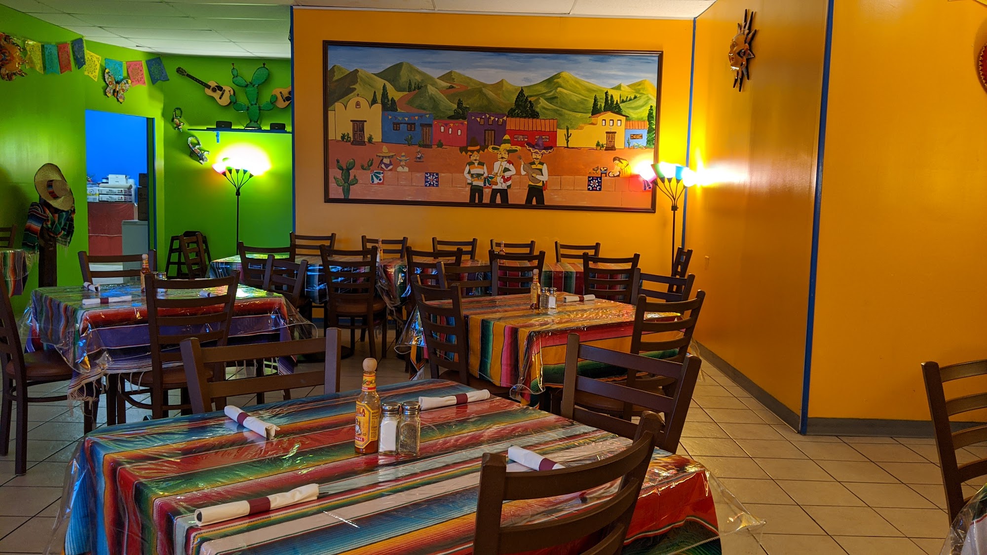 Los Tres Amigos Mexican & Spanish Restaurant