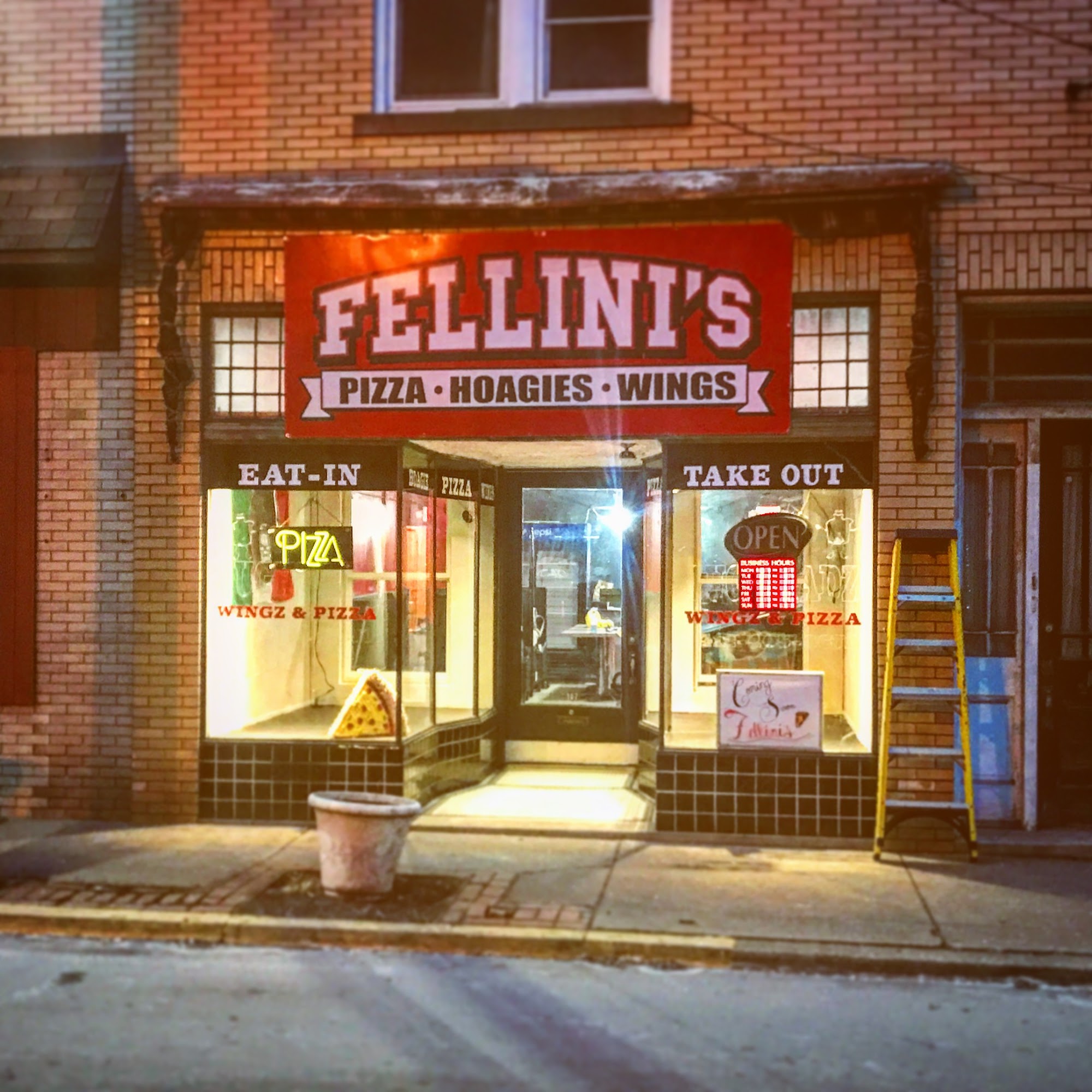 Fellinis Pizzeria