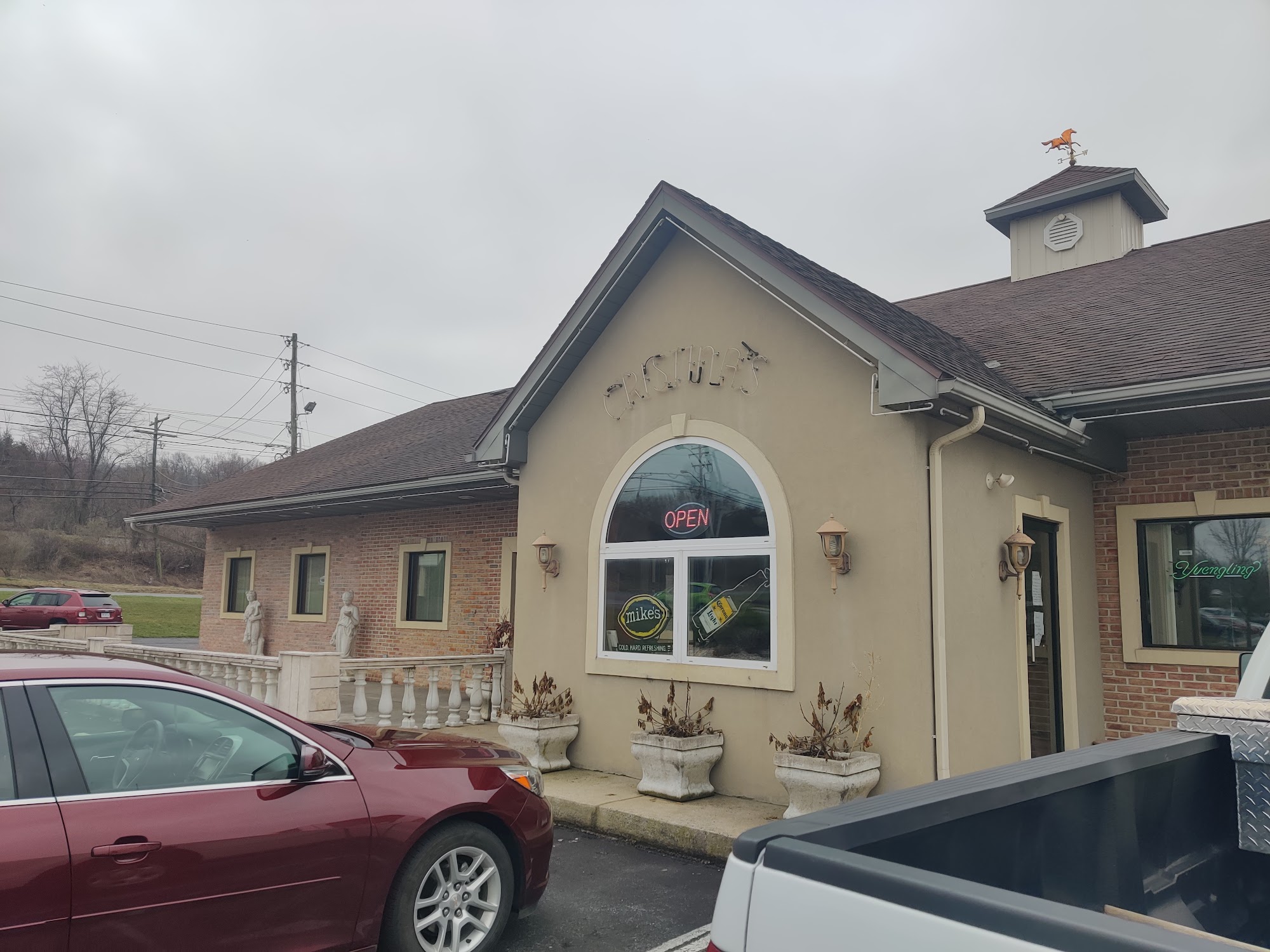 Cristina's Family Restaurant & Pizzeria