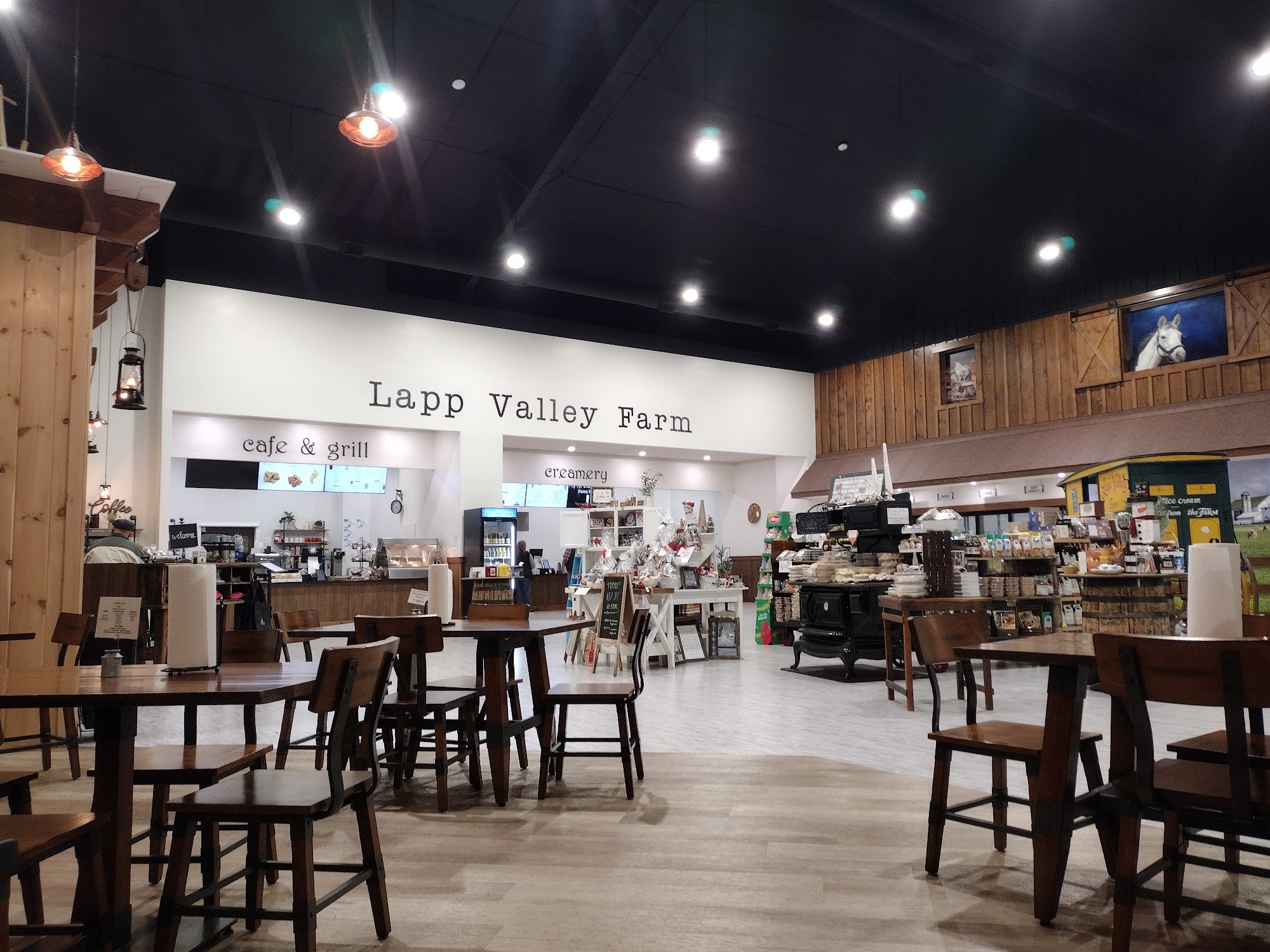 Lapp Valley Farm Creamery & Café