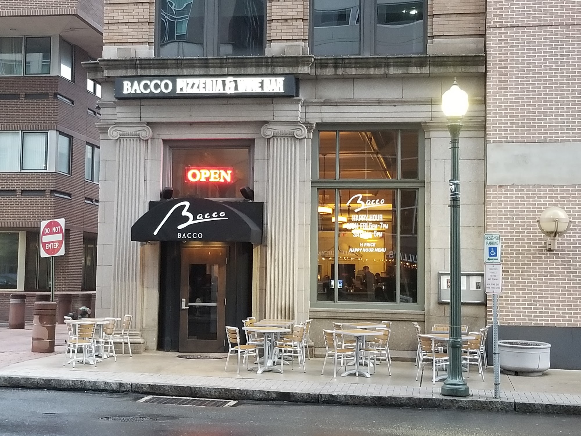 Bacco Pizzeria and Wine Bar