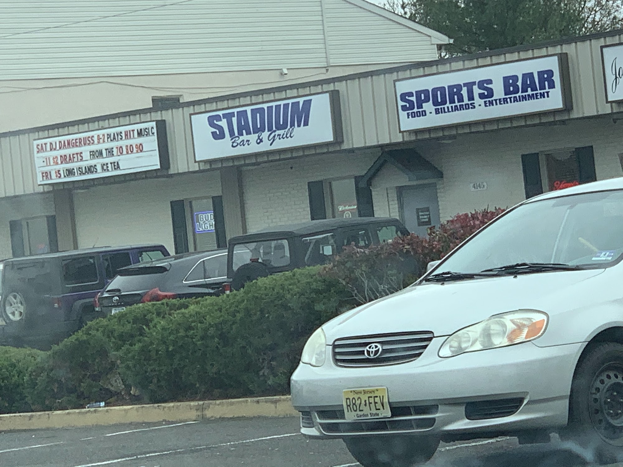 Stadium Bar & Grill