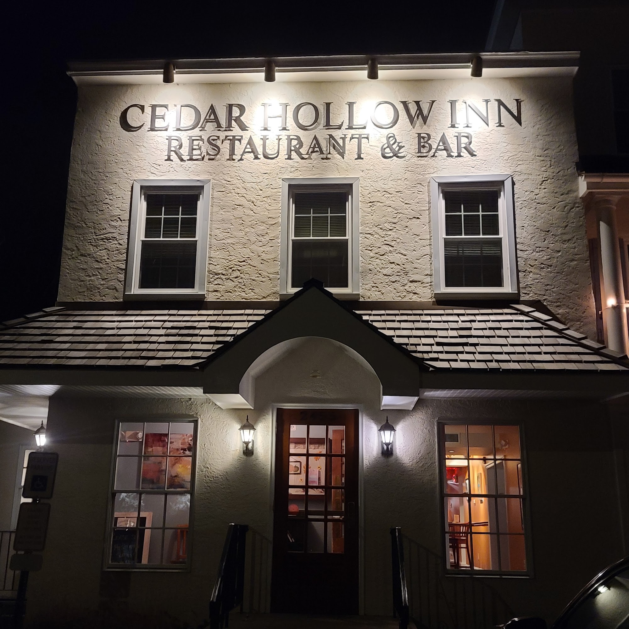 Cedar Hollow Inn Restaurant & Bar