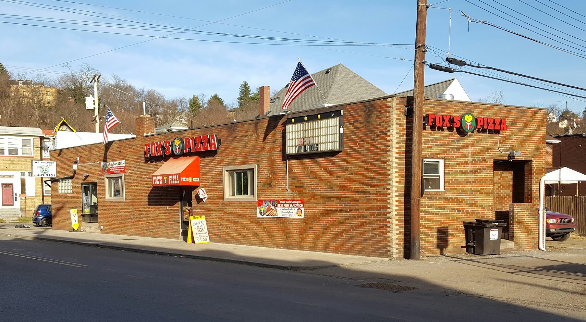 Fox's Pizza Den - McKees Rocks