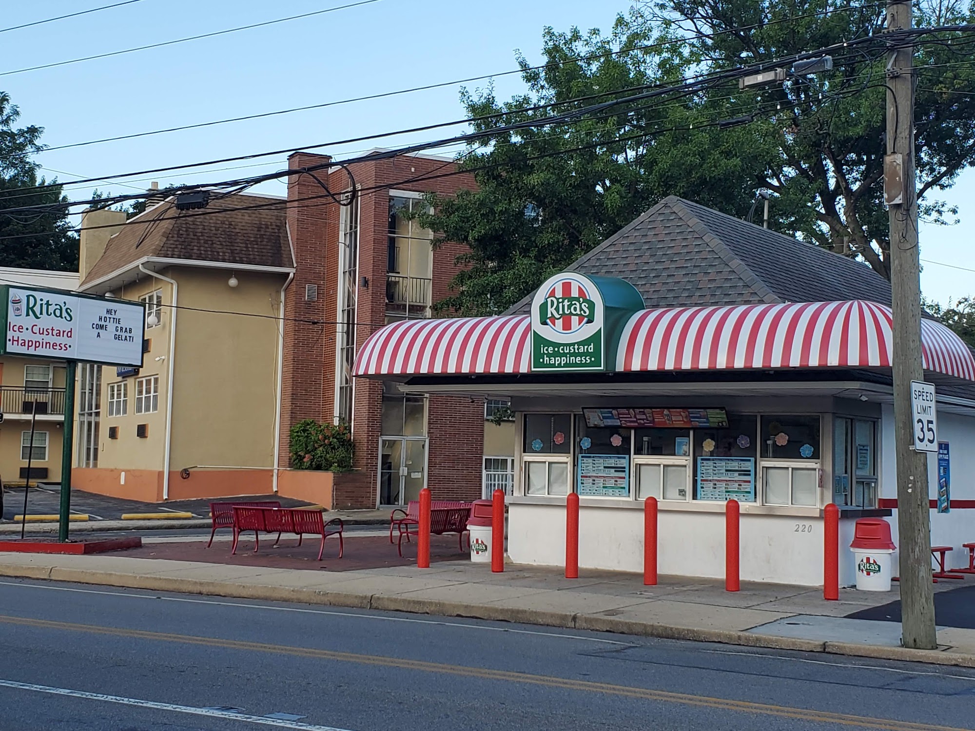 Rita's Italian Ice & Frozen Custard