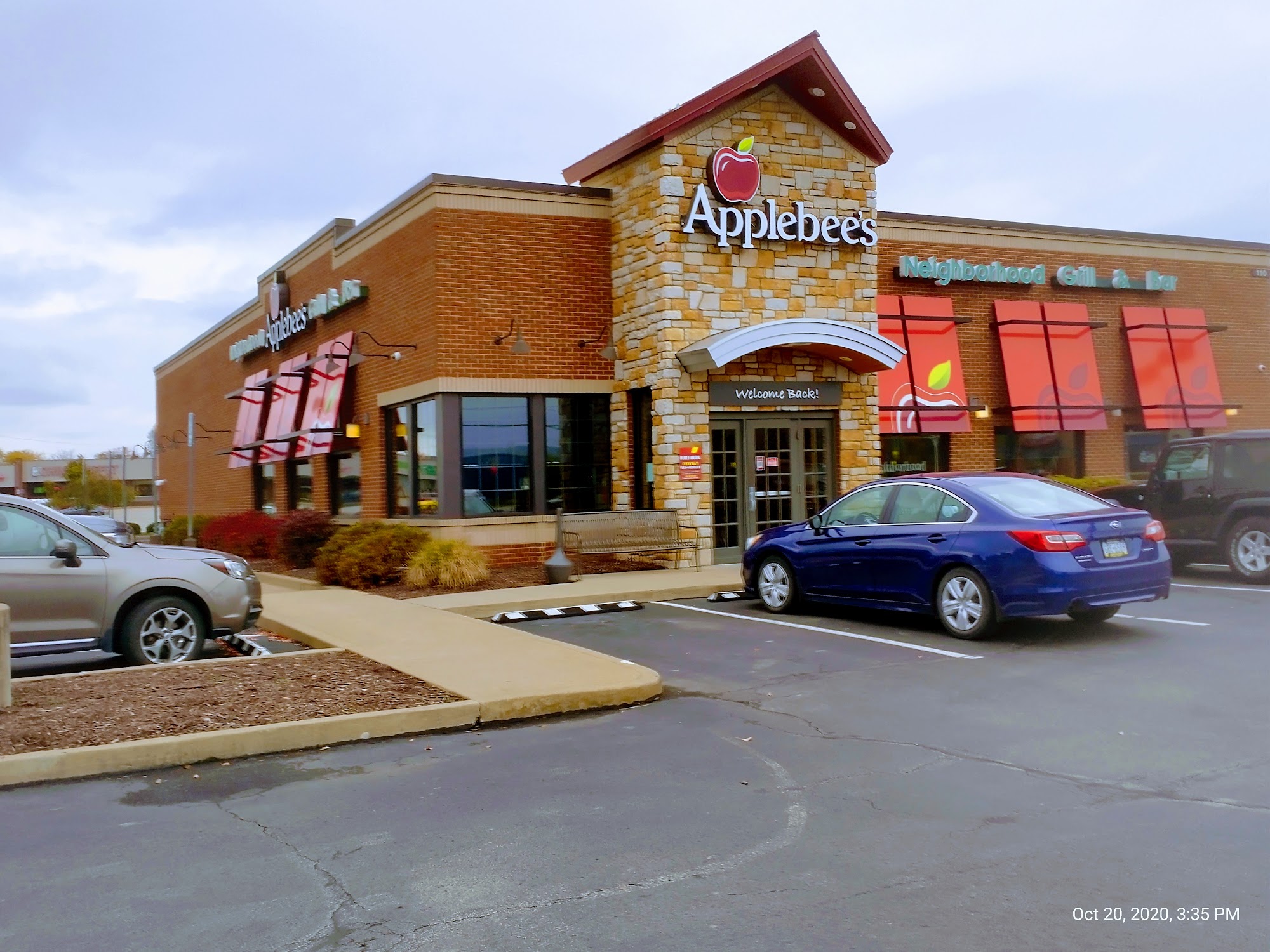 Applebee's Grill + Bar