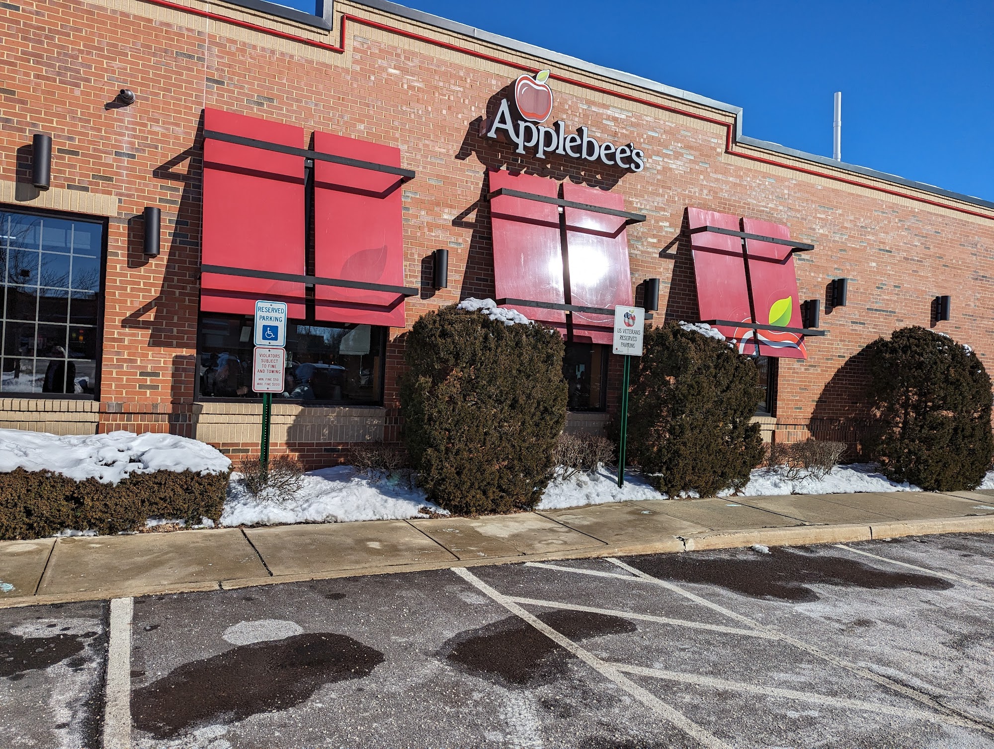 Applebee's Grill + Bar