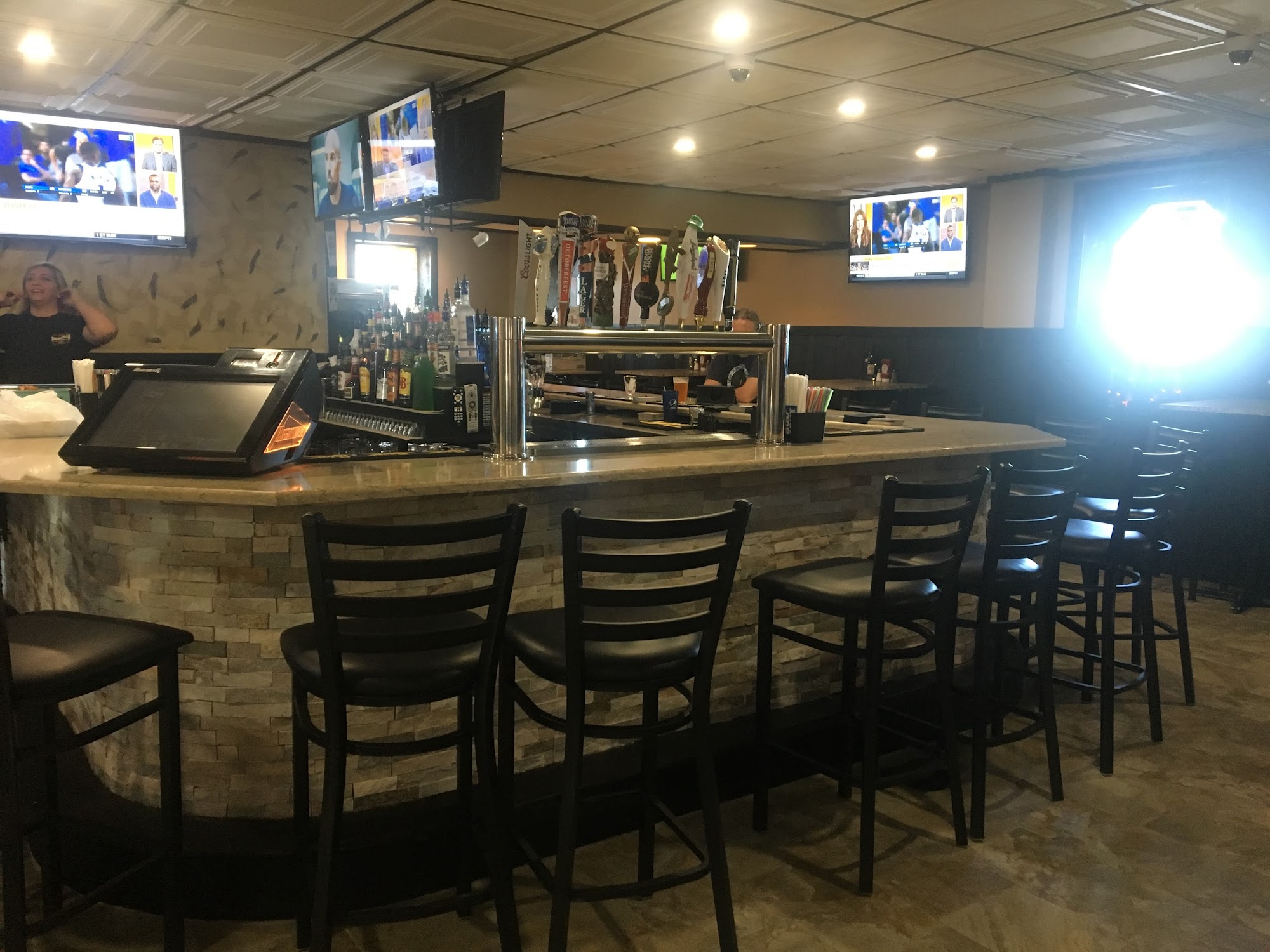 Seemsville Pub & Grille