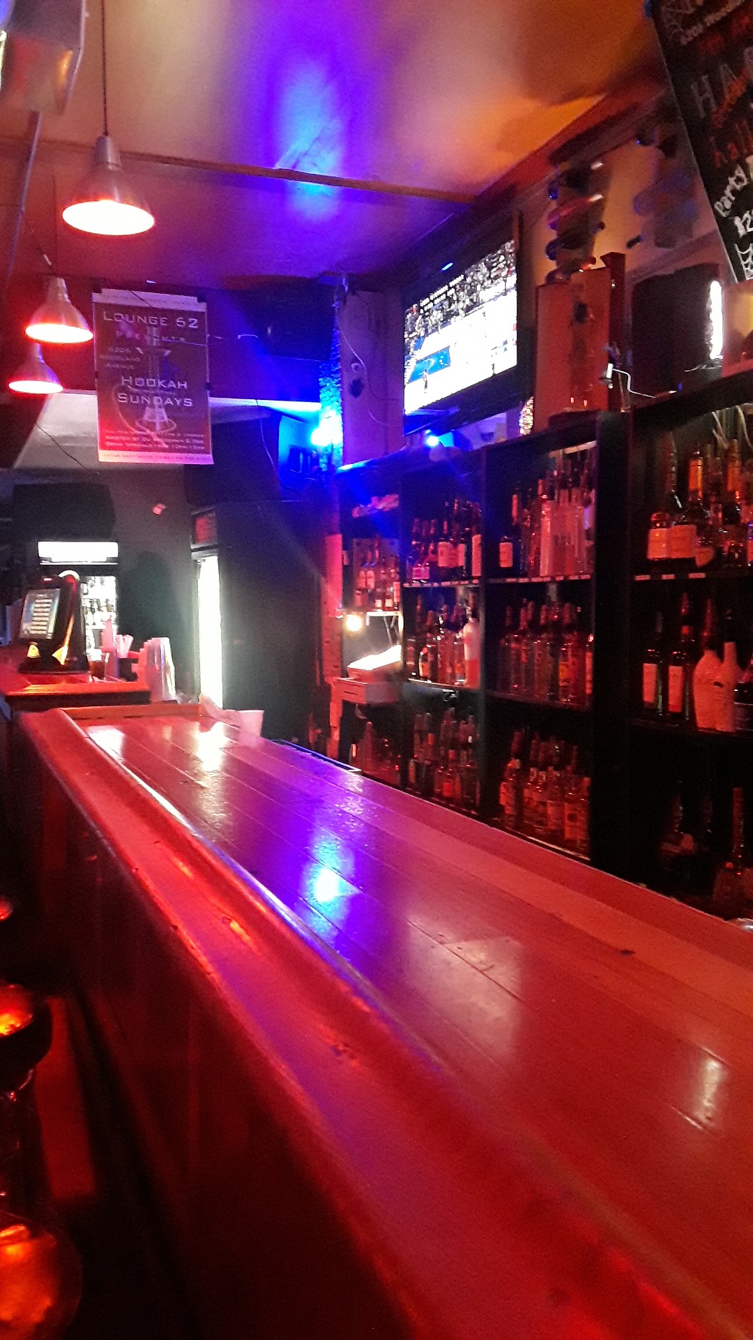 Lounge 62 Sports Bar & Grill