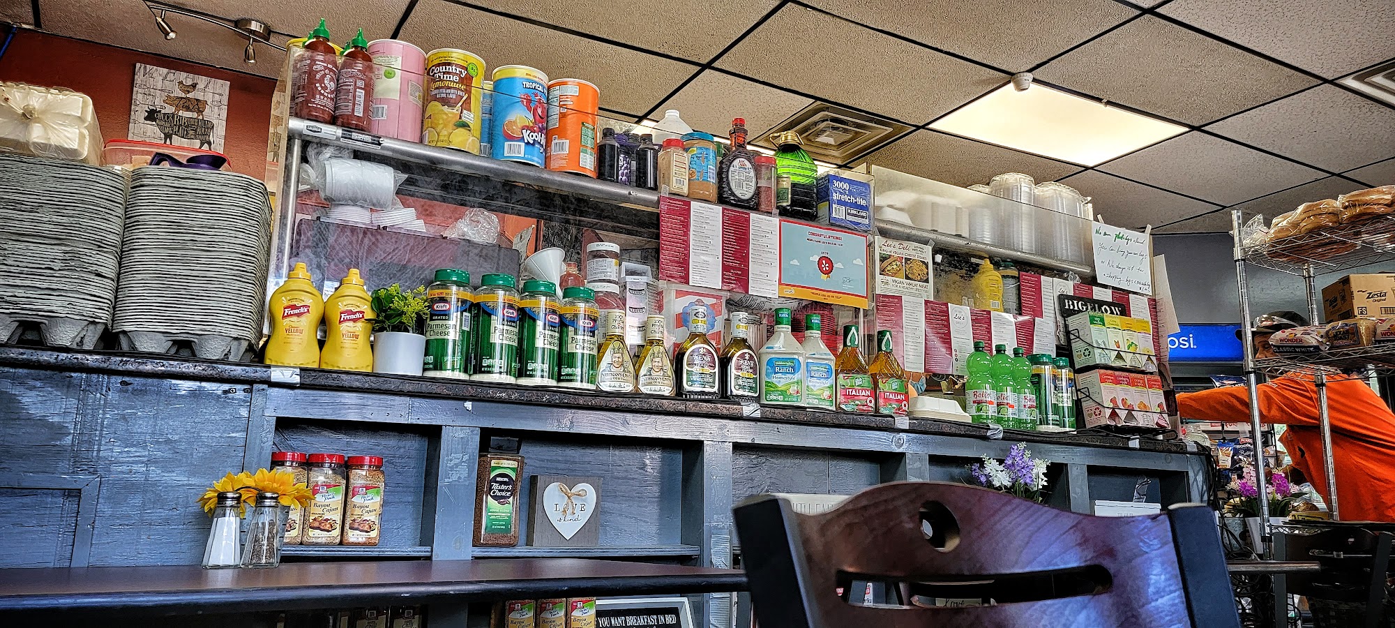 Lee's Deli Since 1993