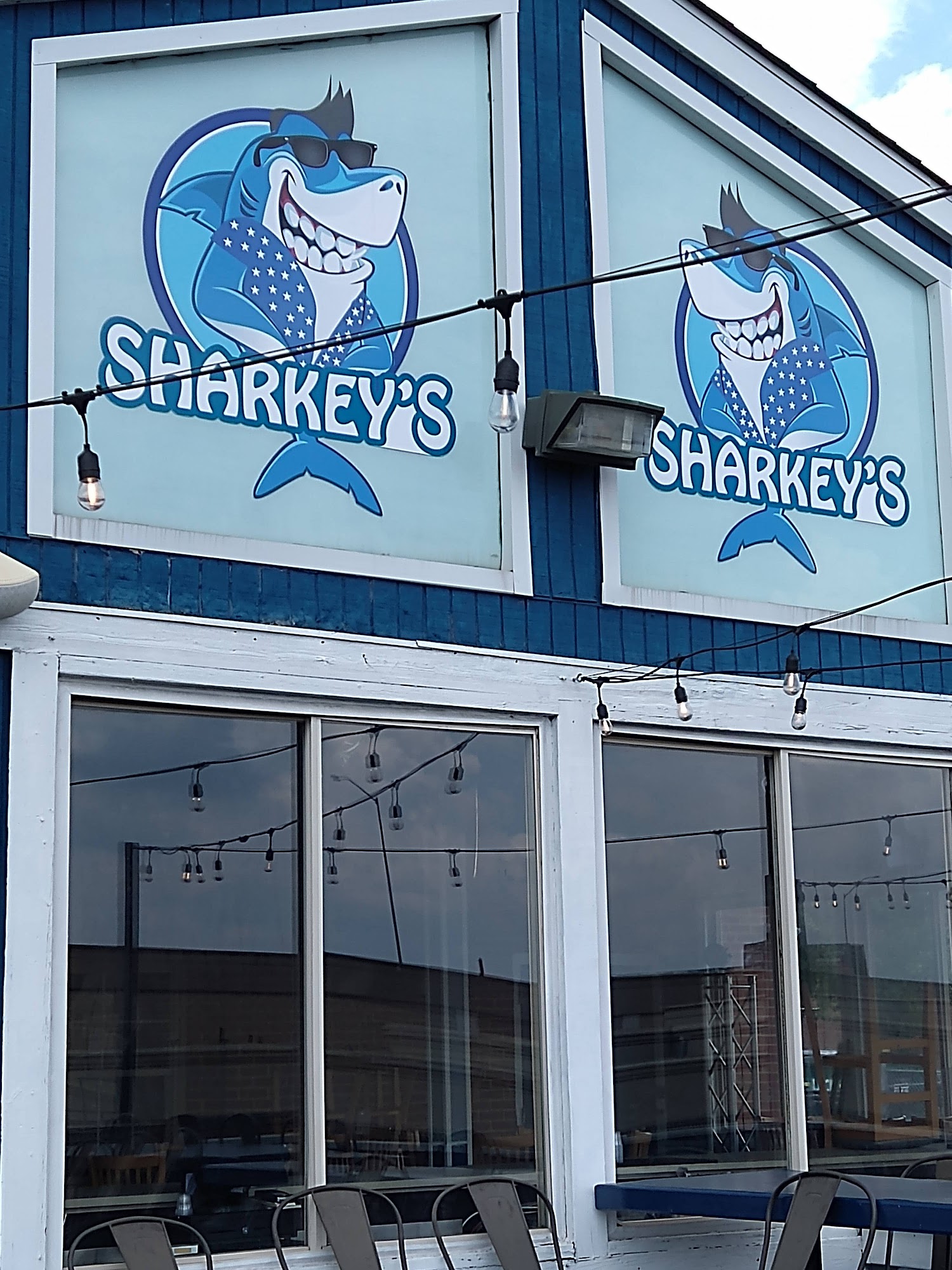 Sharkey’s Grill & Ale House