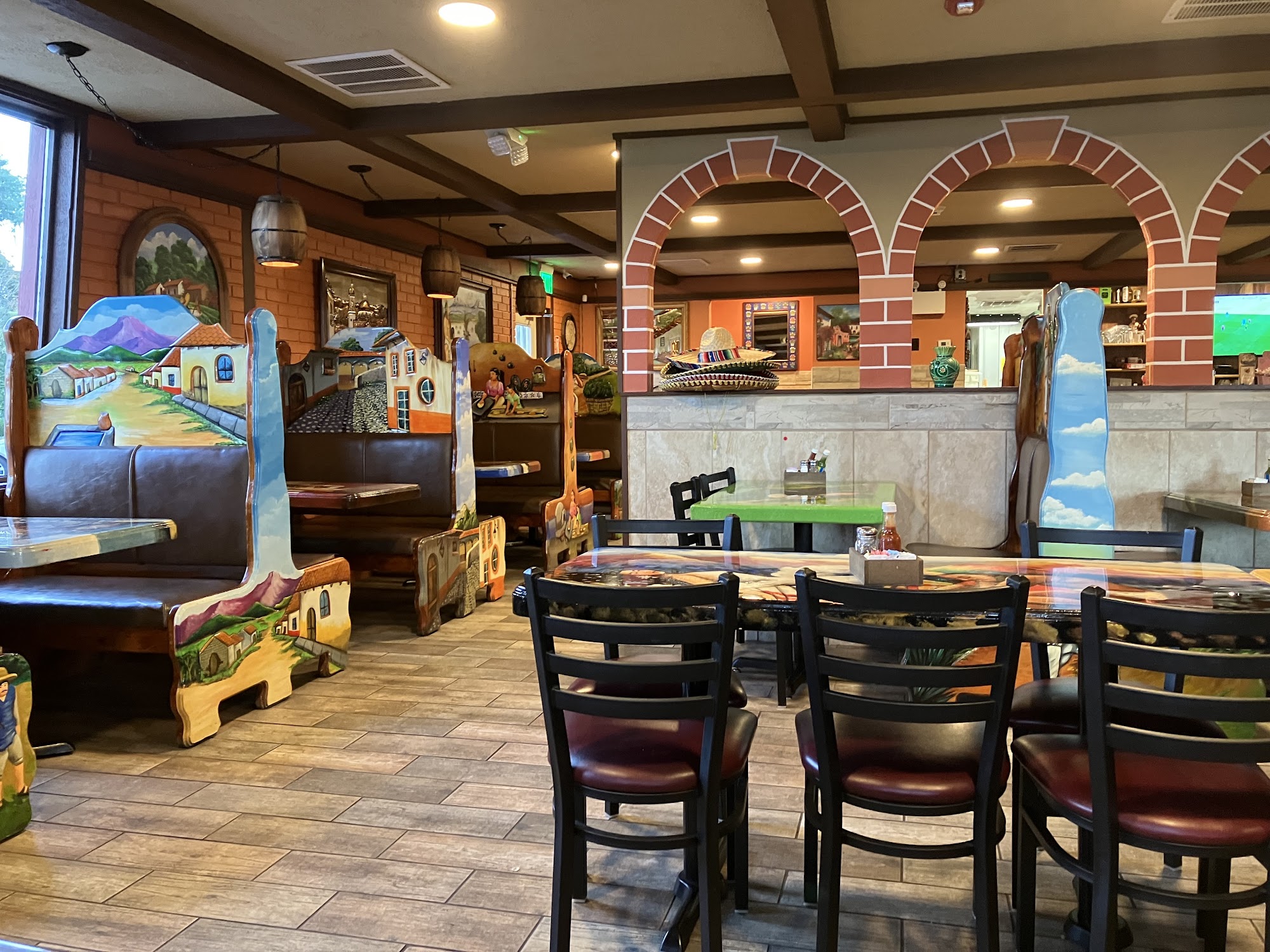 El Azteca Mexican Restaurant Bar & Grill