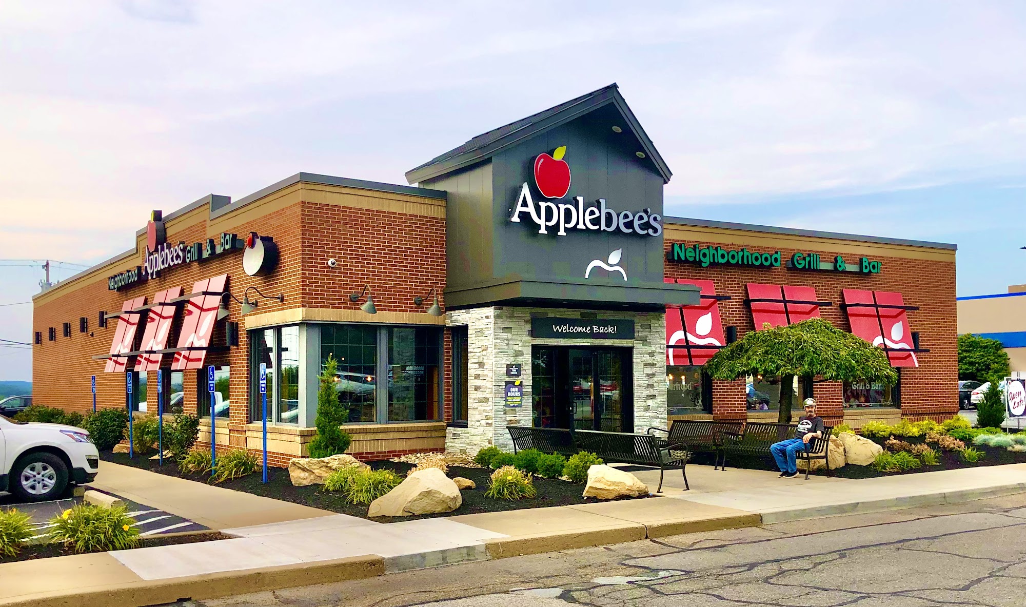 Applebee's Grill + Bar