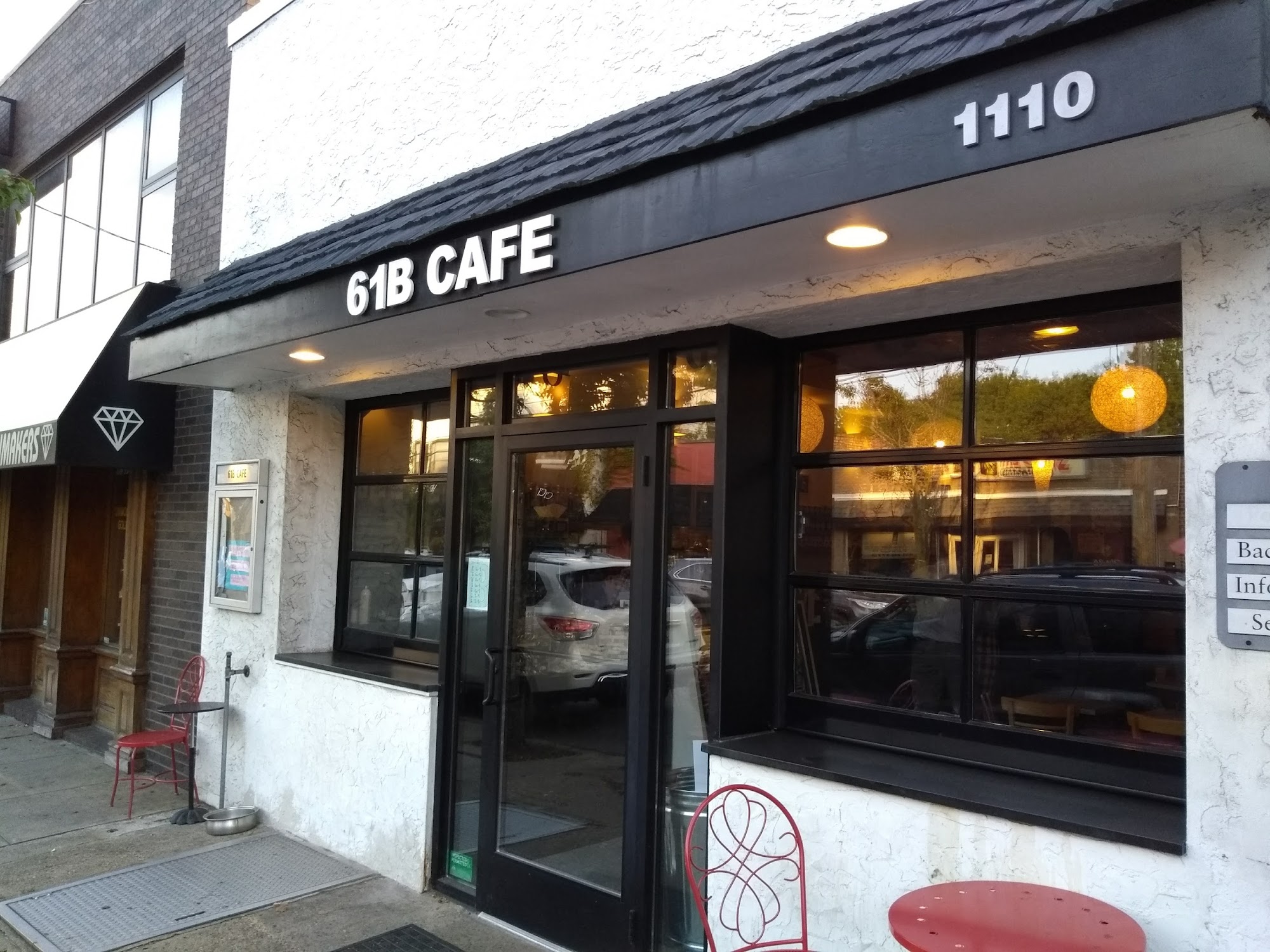 61B Cafe