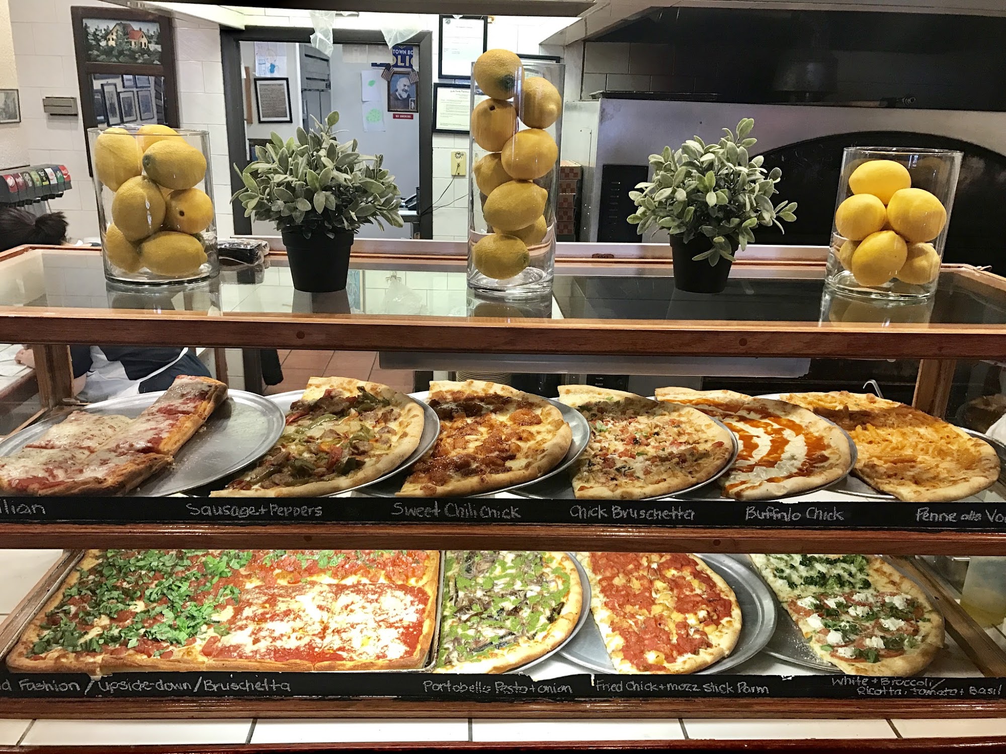 Giovanni's Pizzeria & Italian Restaurant