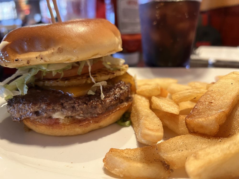 Red Robin Gourmet Burgers and Brews