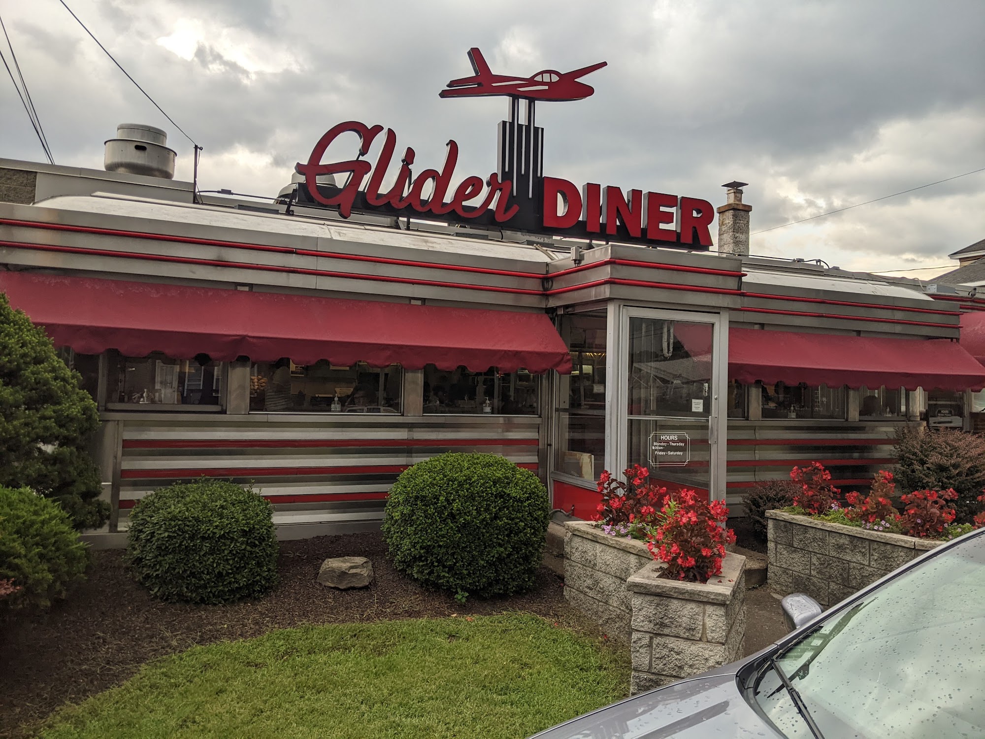 Glider Diner