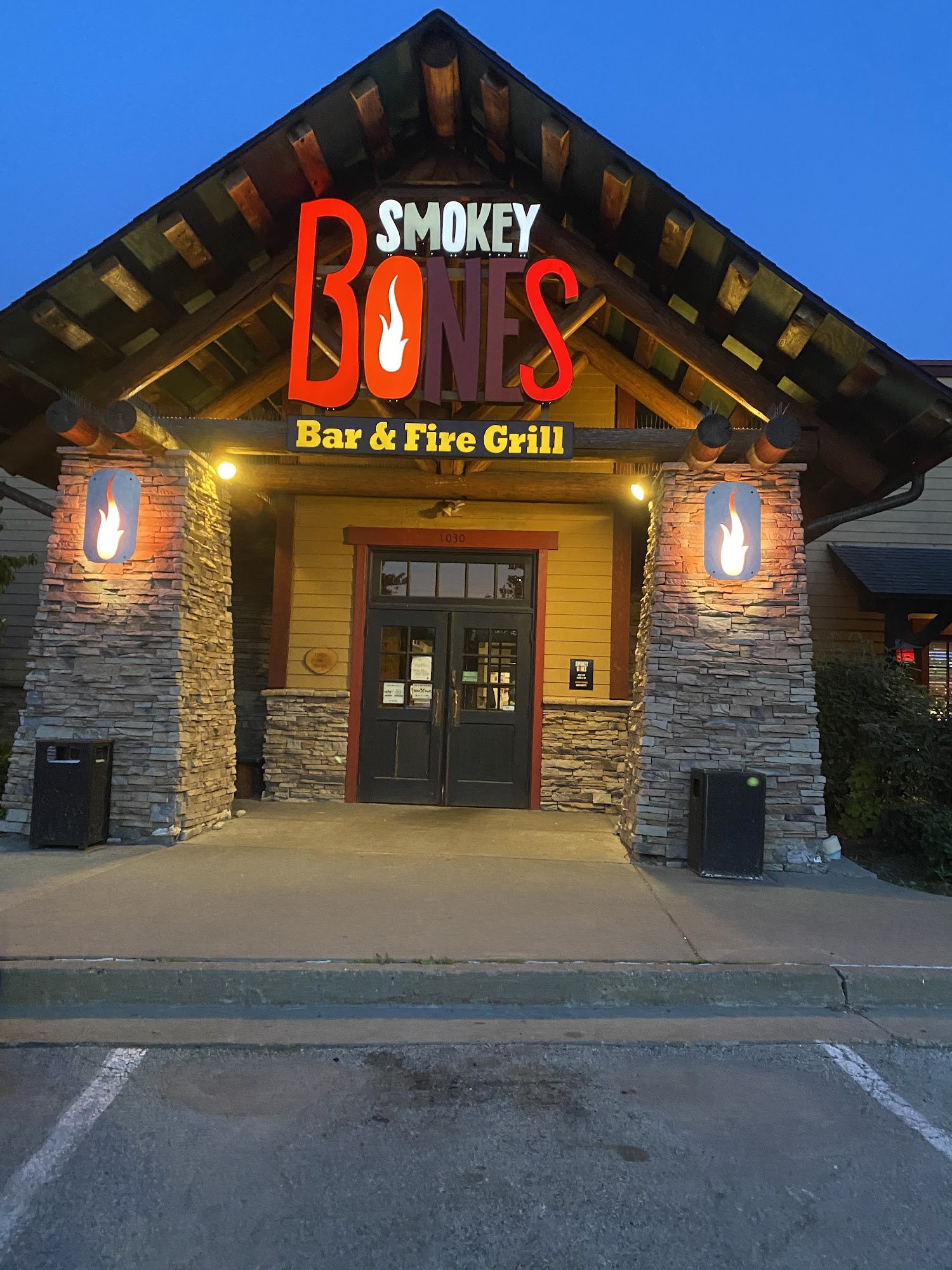 Smokey Bones Tarentum