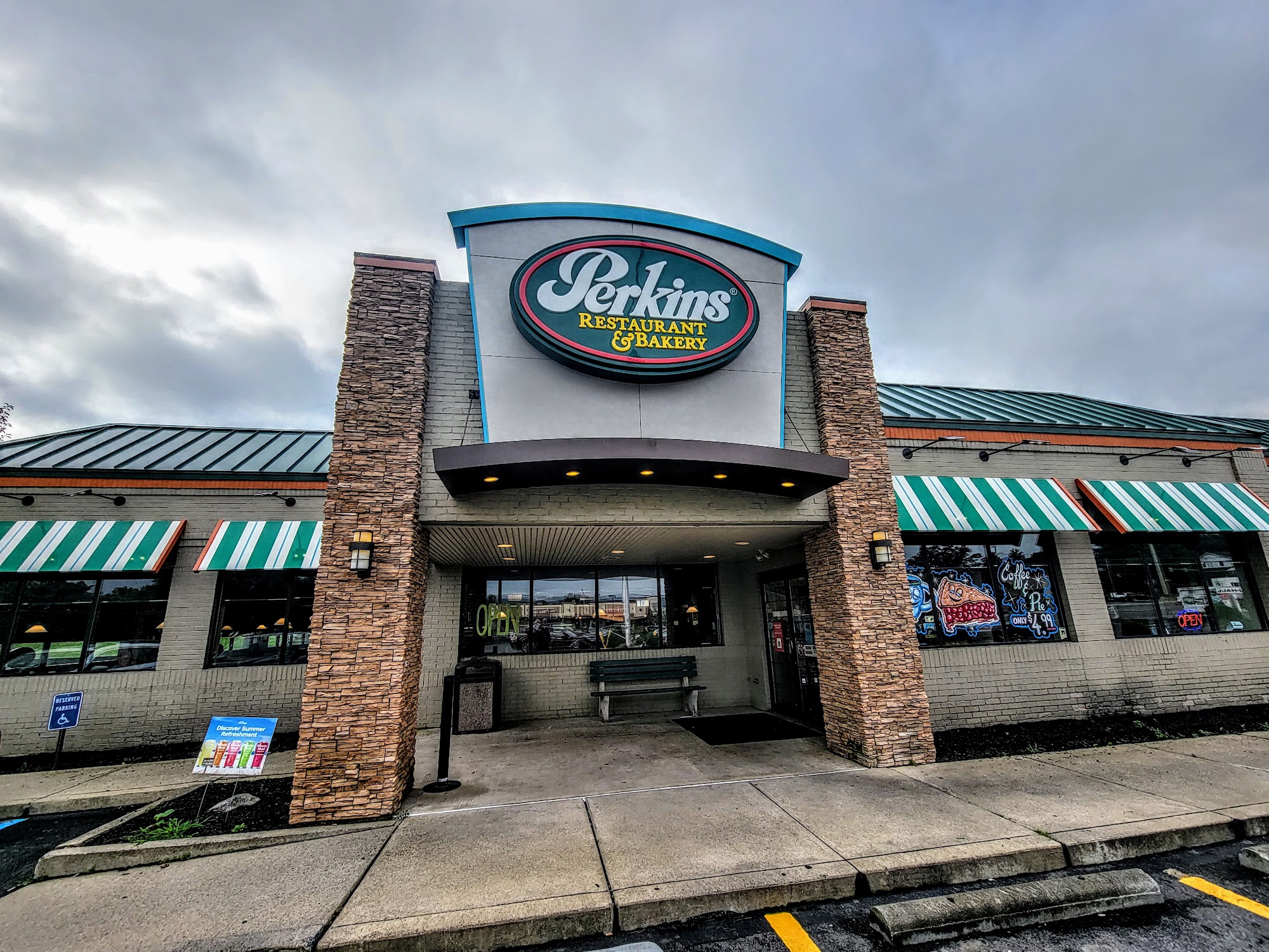 Perkins Restaurant & Bakery