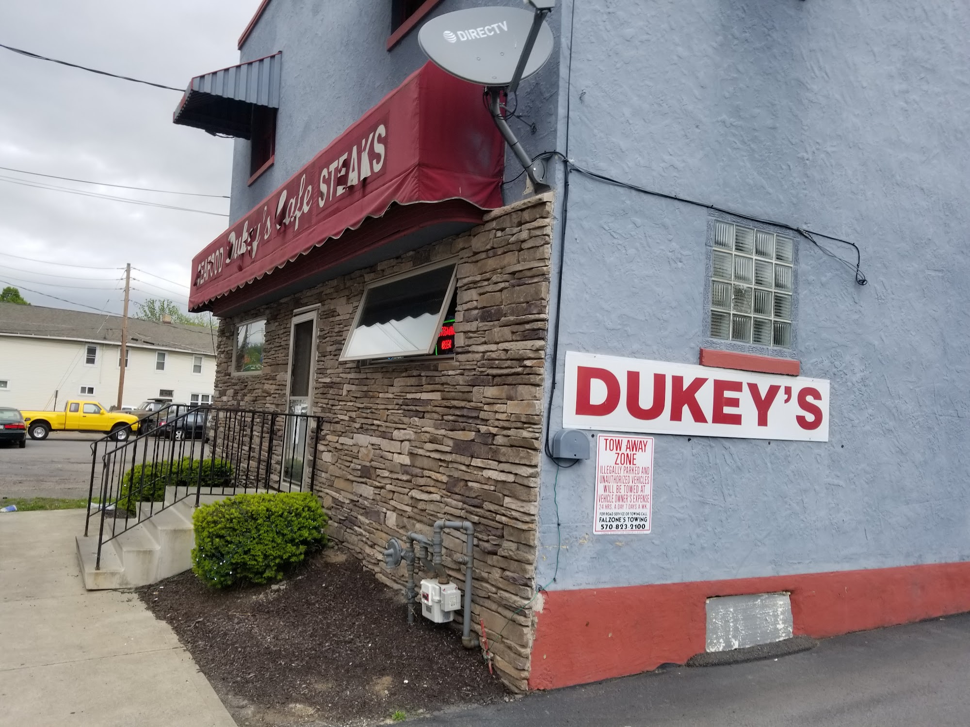 Dukey's Cafe