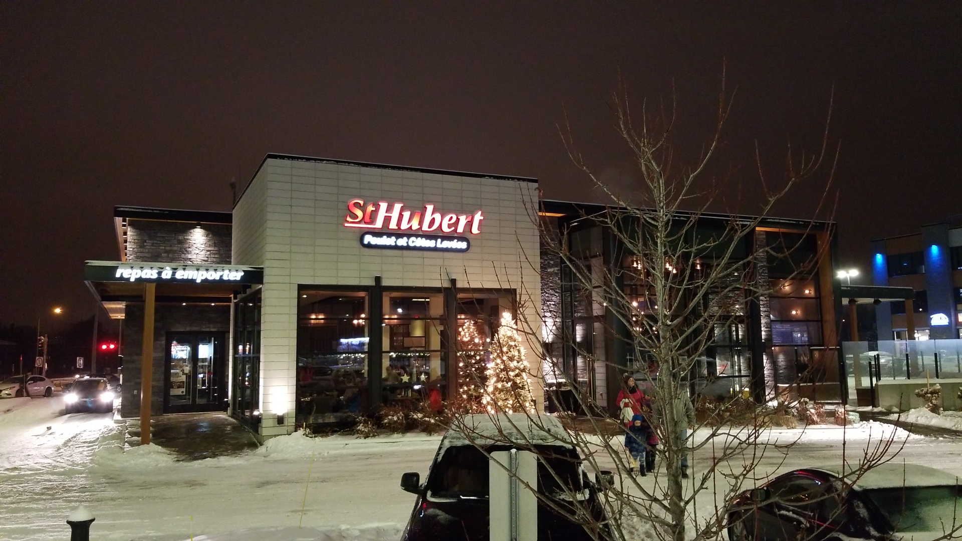 Restaurant et bar St-Hubert