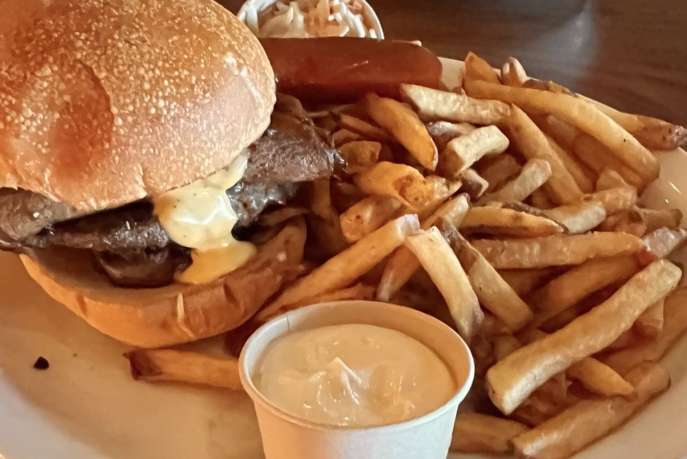 La Belle & La Boeuf - Burger Bar - Saint-Bruno