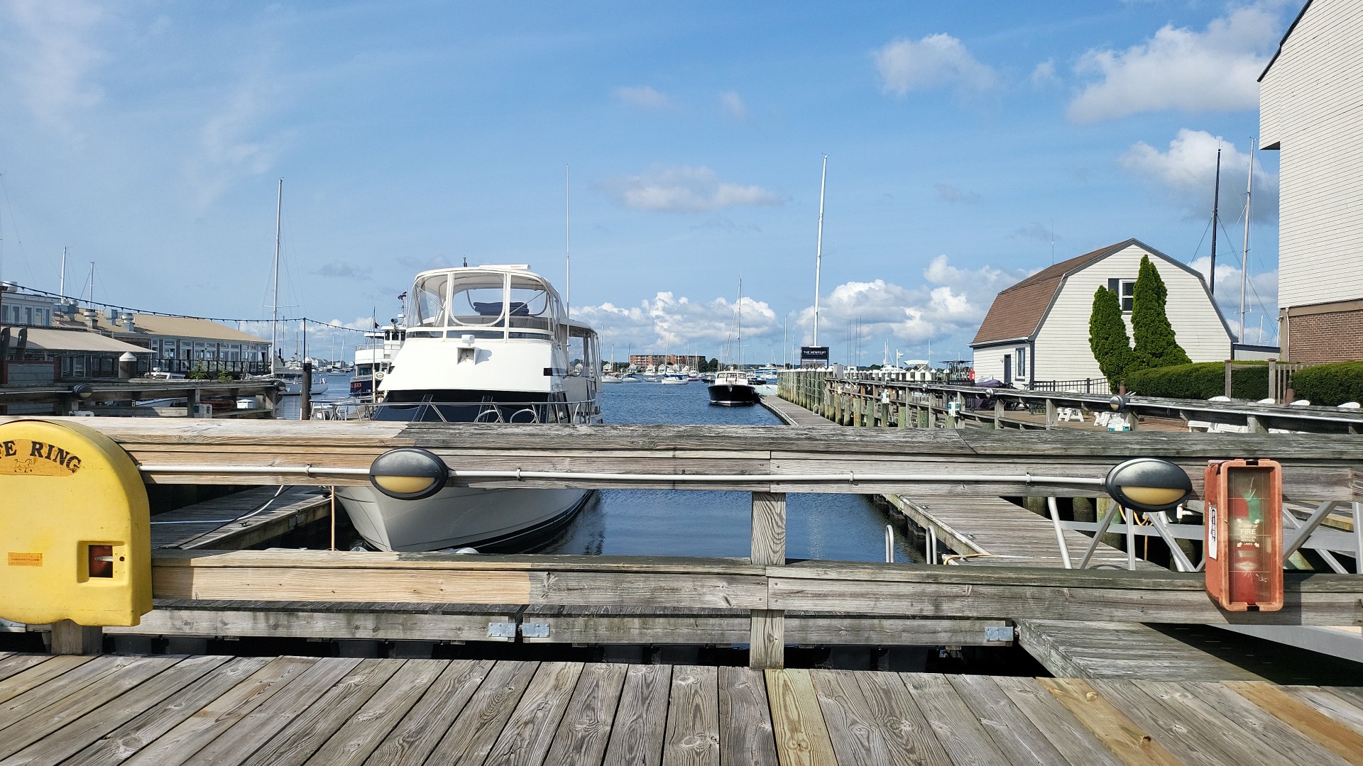 Salt Water Harborside Dining