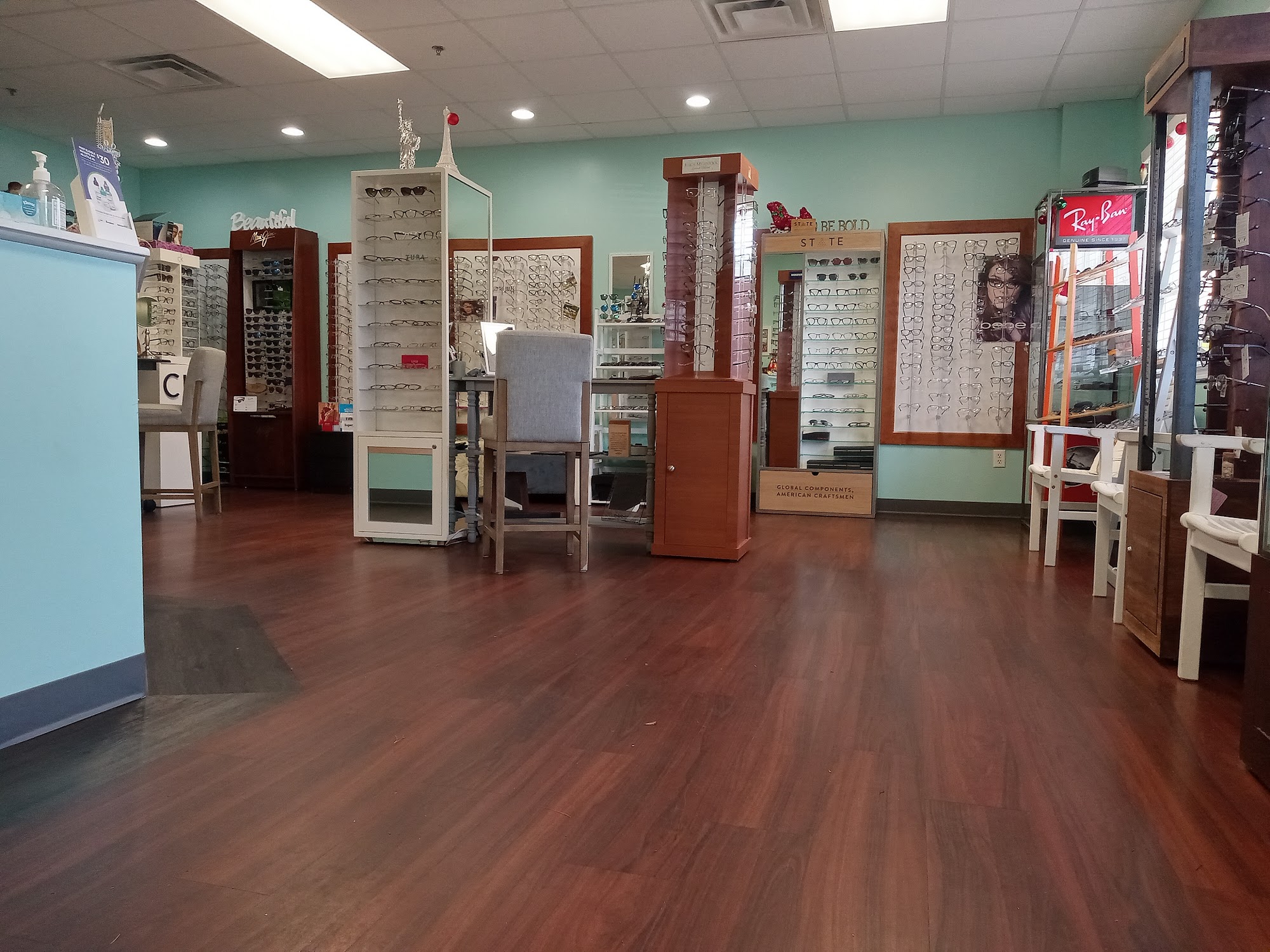 Duquette Family Eye Care 621 Pound Hill Rd Suite 104, North Smithfield Rhode Island 02896