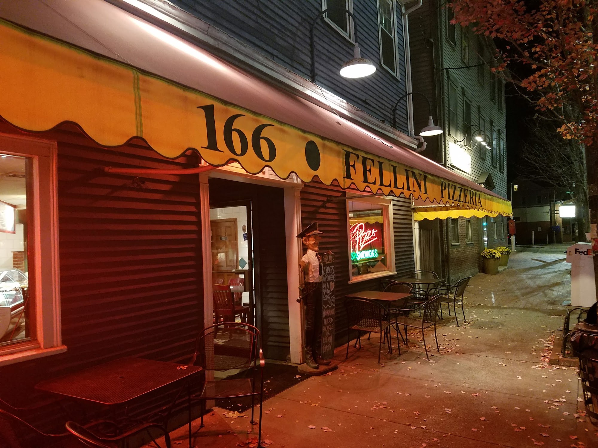 Fellini Pizzeria