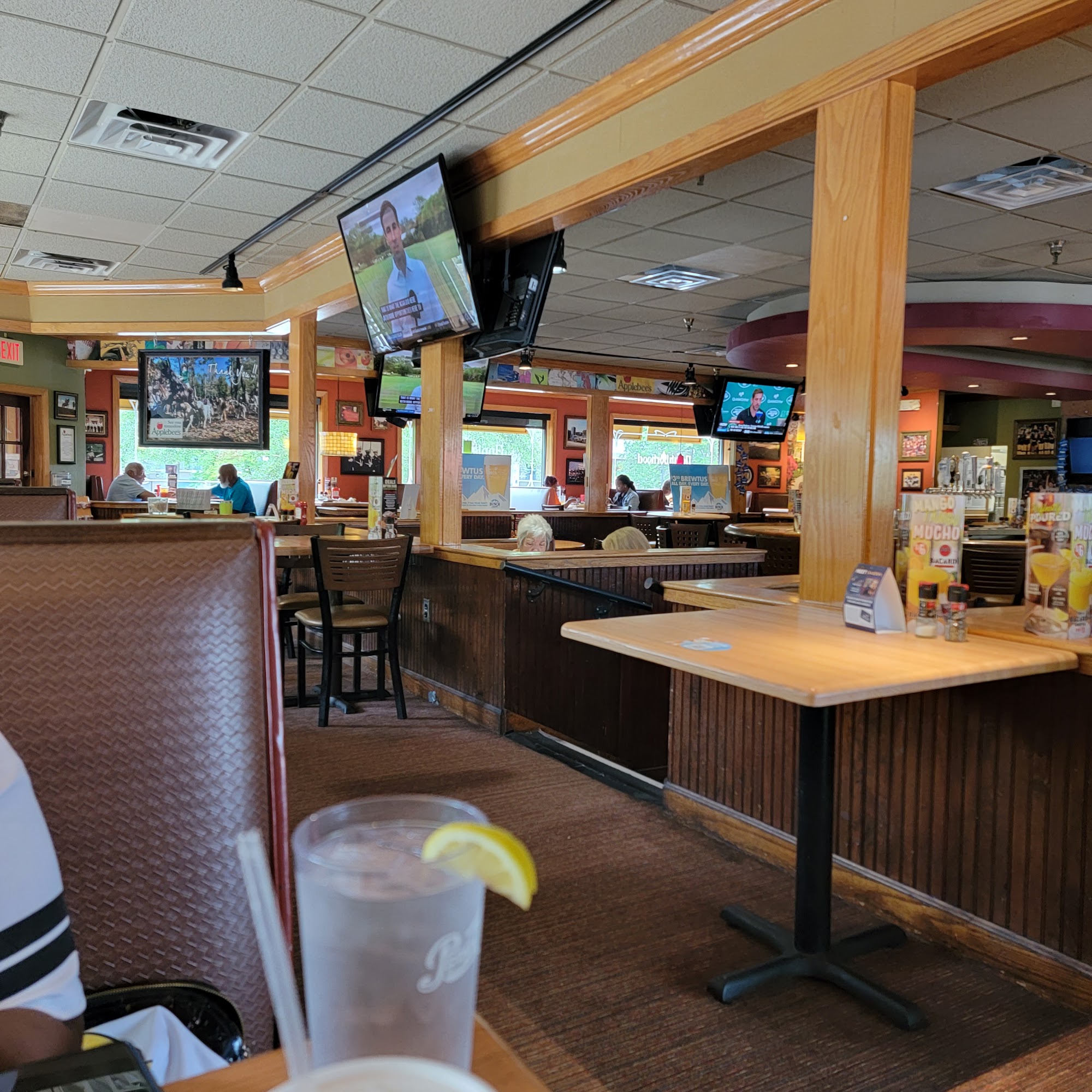 Applebee's Grill + Bar