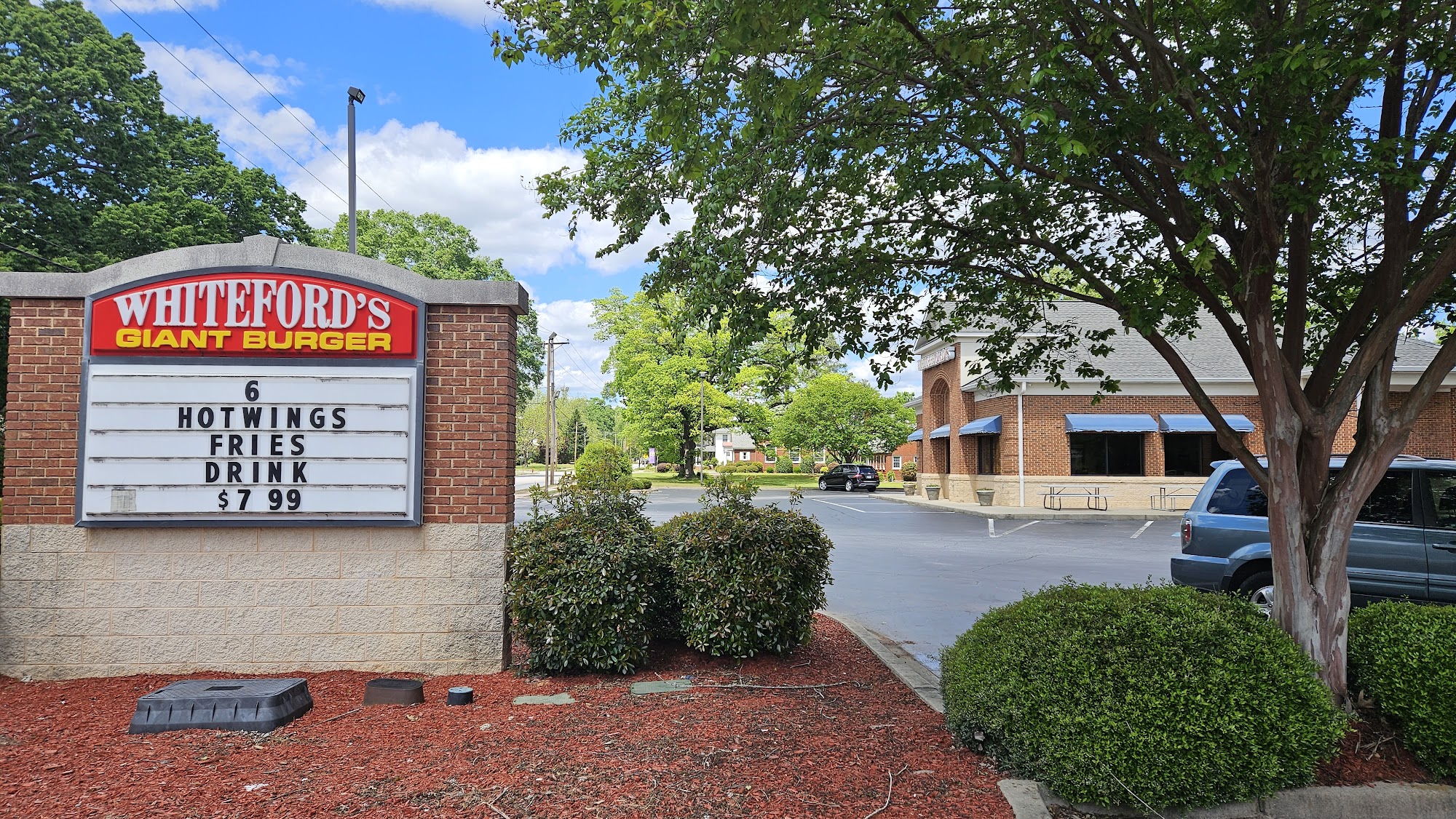 Whiteford's Drive-In 711 S Broad St, Clinton, SC 29325