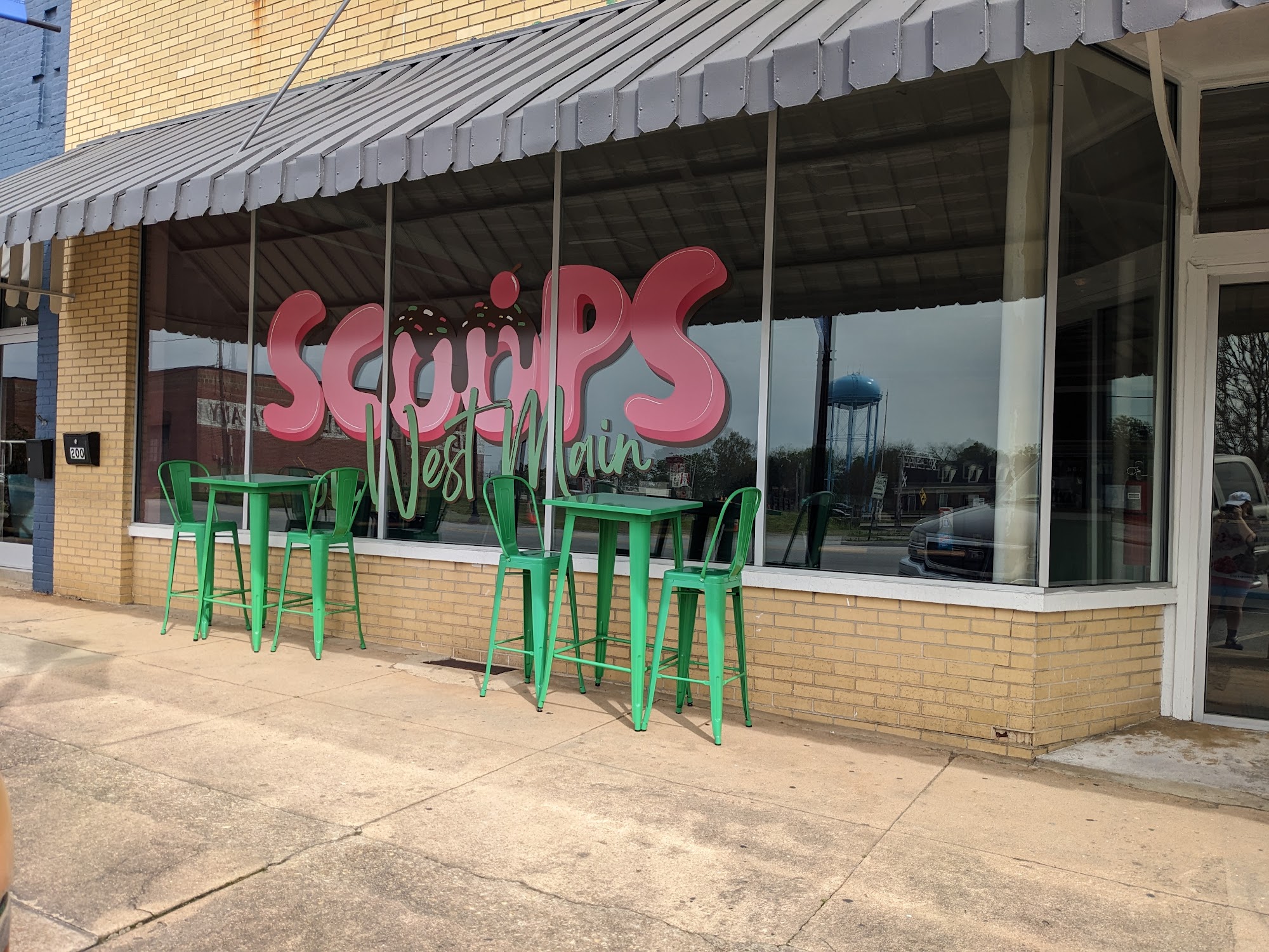 Where to Eat The Best Ice Cream near Laurens, SC 2024 Restaurantji