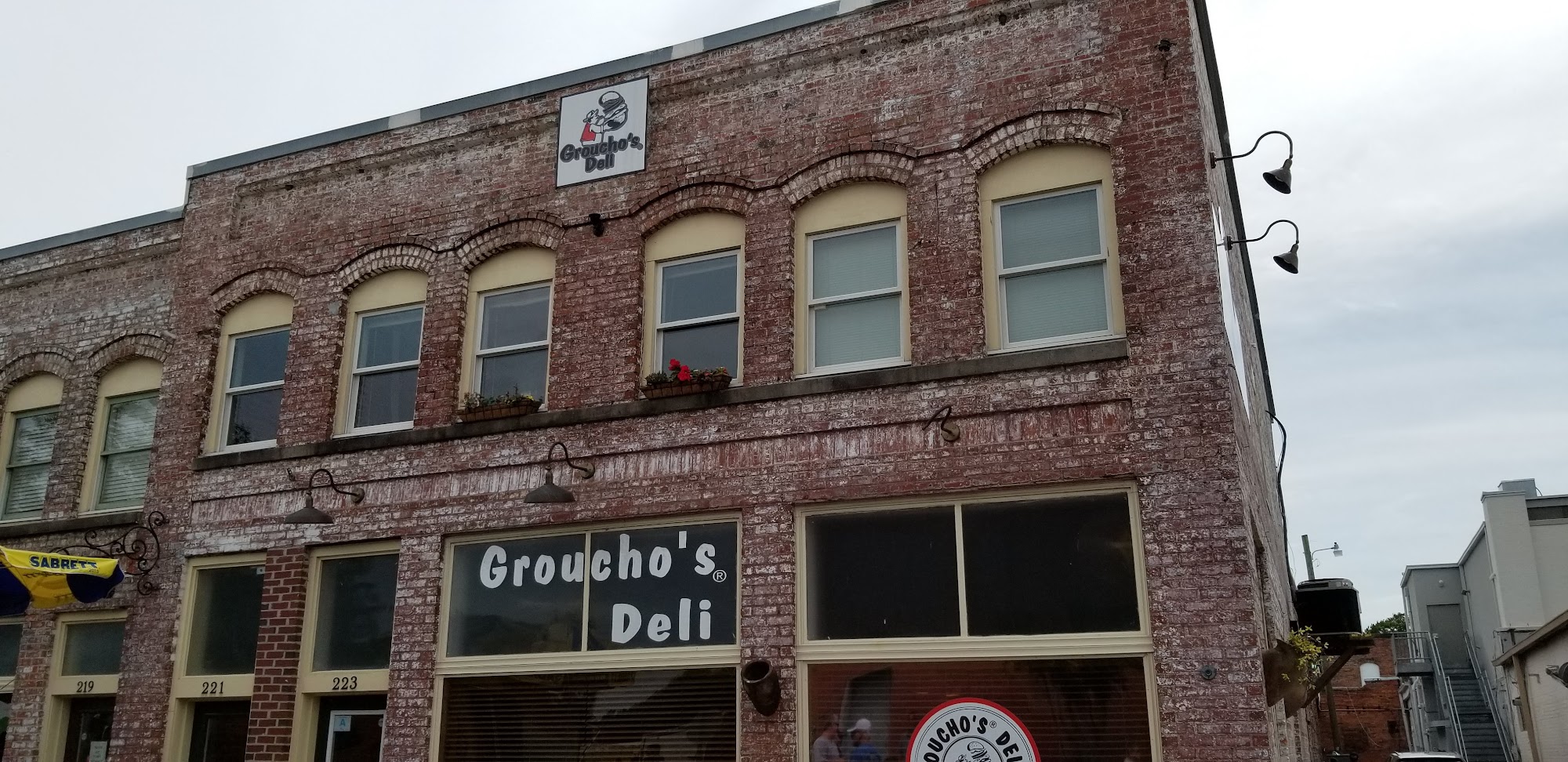 Groucho's Deli