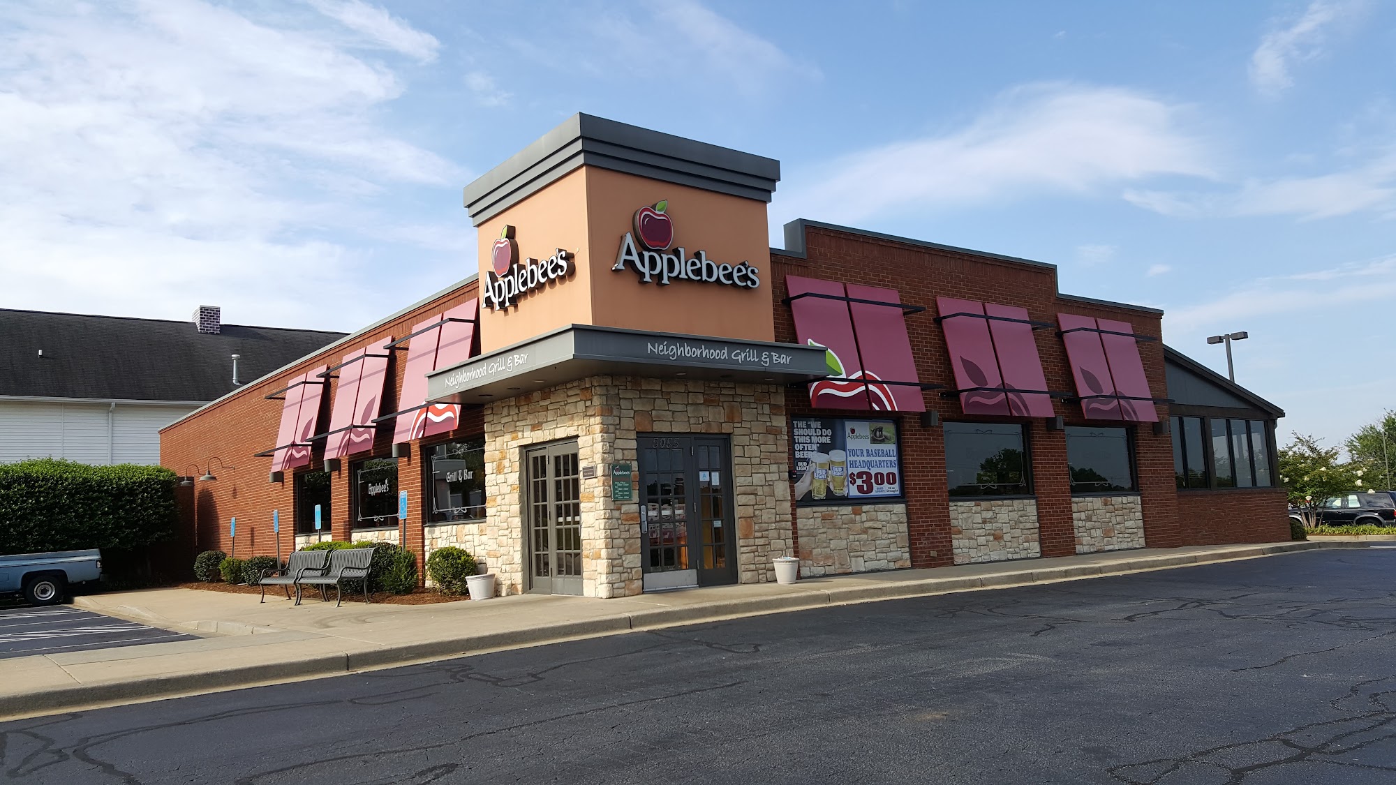 Applebee's Grill + Bar